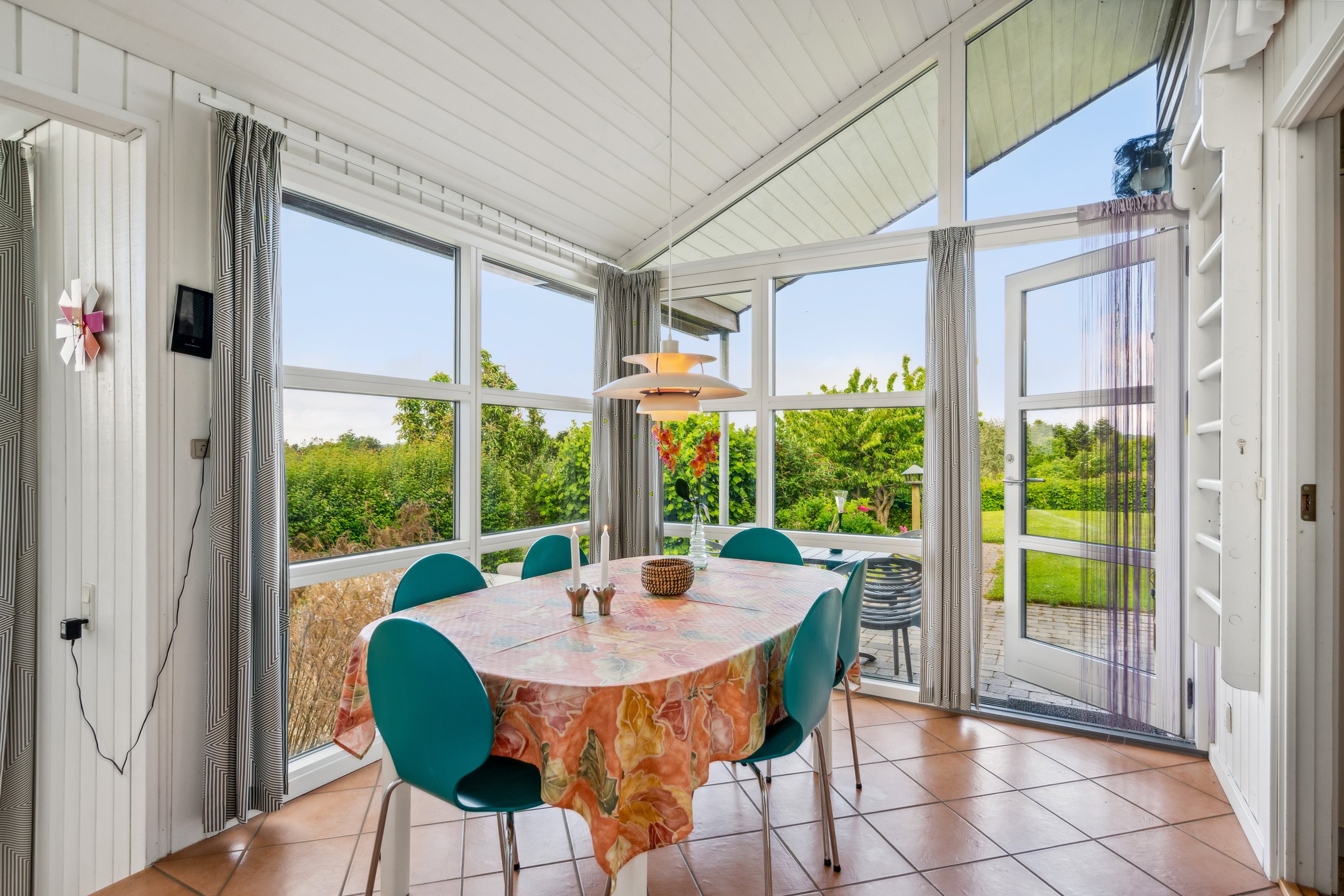 Fremhævet køkken billede i fuldskærmstilstand. Billede af Tangvej 28, Begtrup Vig, 8420 Knebel