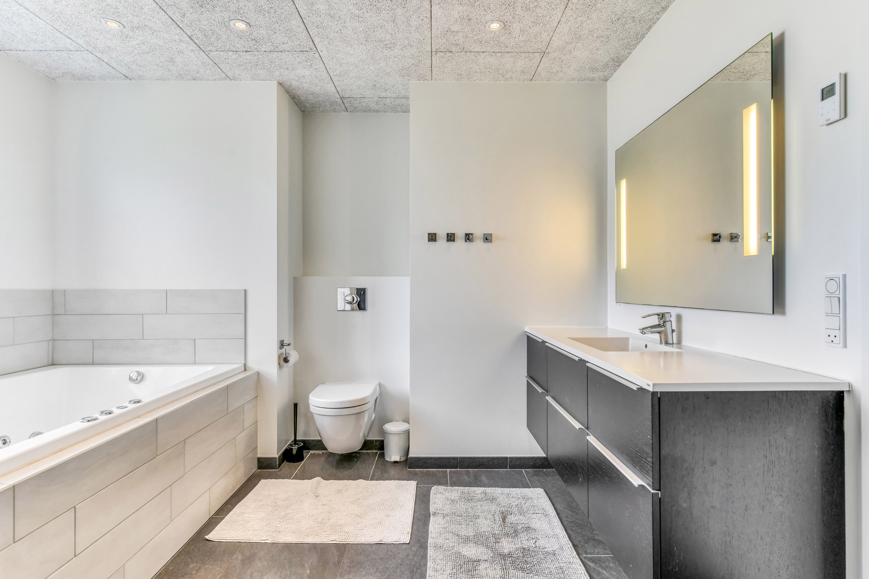 Fremhævet badeværelse billede i fuldskærmstilstand. Billede af Horns Rev 2, 6857 Blåvand