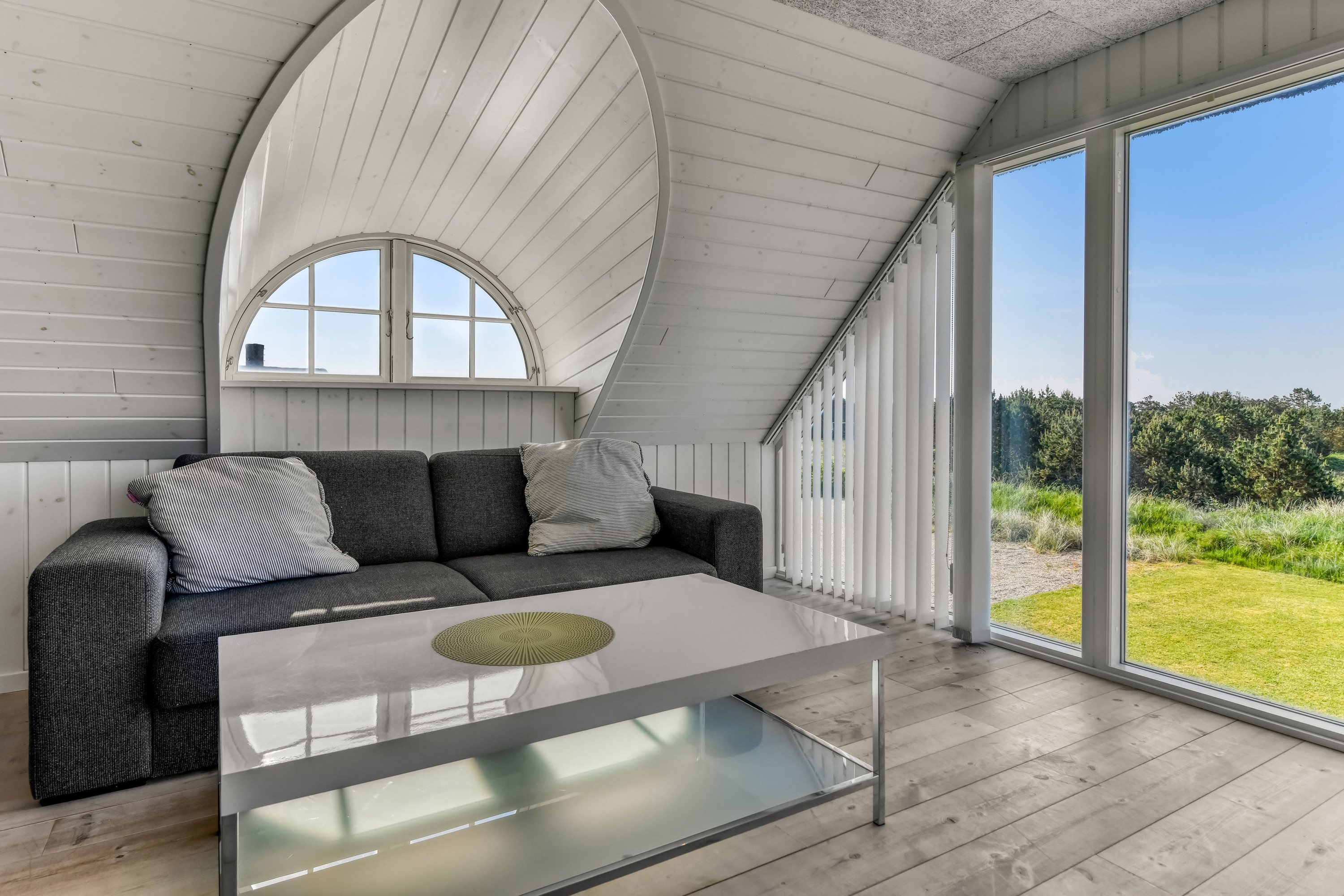 Fremhævet stue billede i fuldskærmstilstand. Billede af Horns Rev 2, 6857 Blåvand