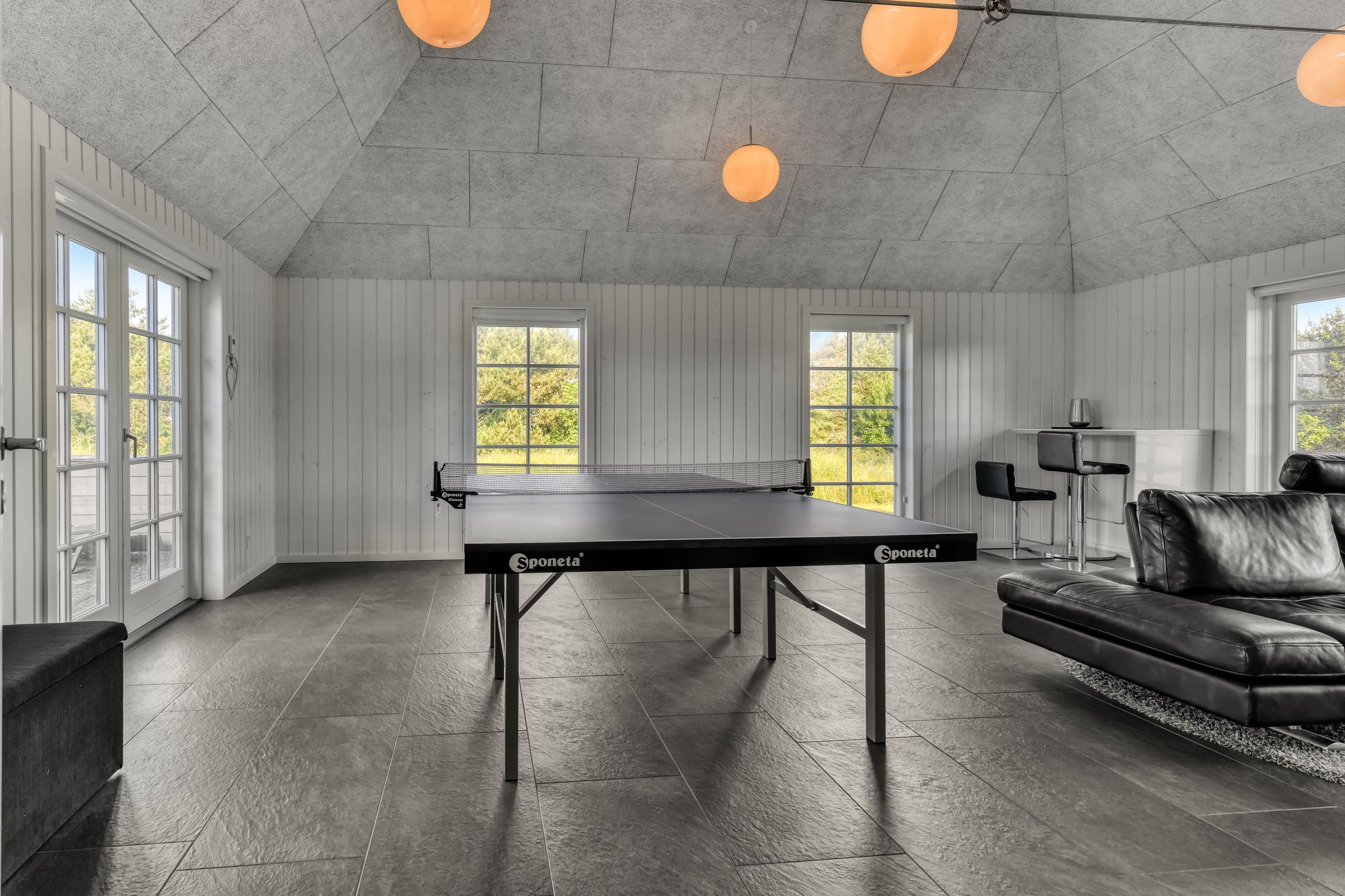 Fremhævet stue billede i fuldskærmstilstand. Billede af Horns Rev 2, 6857 Blåvand