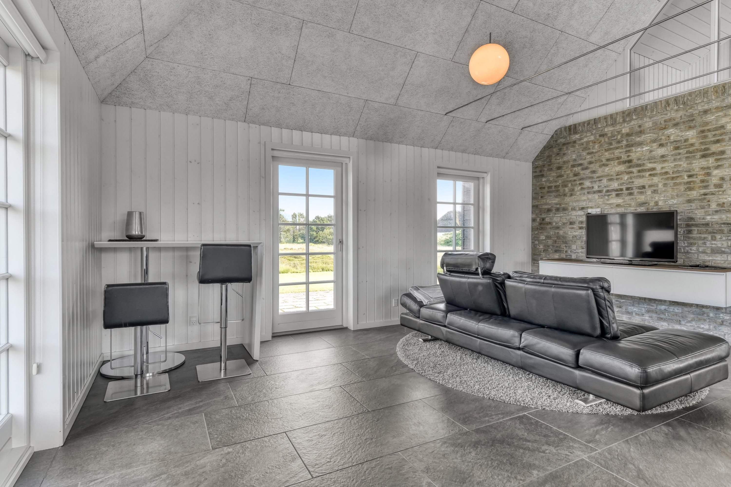 Fremhævet stue billede i fuldskærmstilstand. Billede af Horns Rev 2, 6857 Blåvand