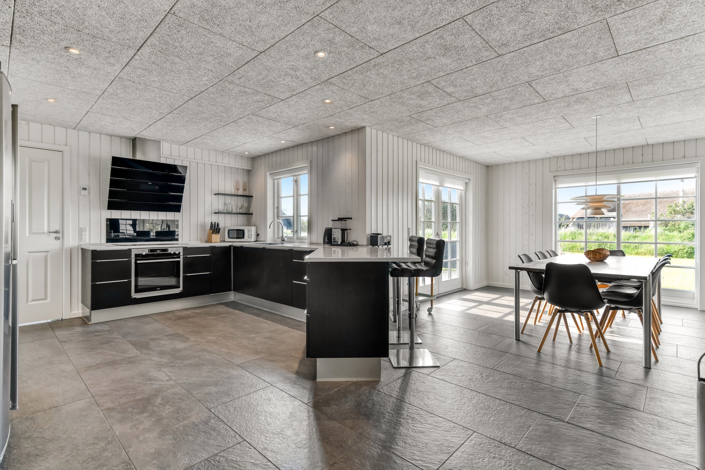 Fremhævet køkken billede i fuldskærmstilstand. Billede af Horns Rev 2, 6857 Blåvand