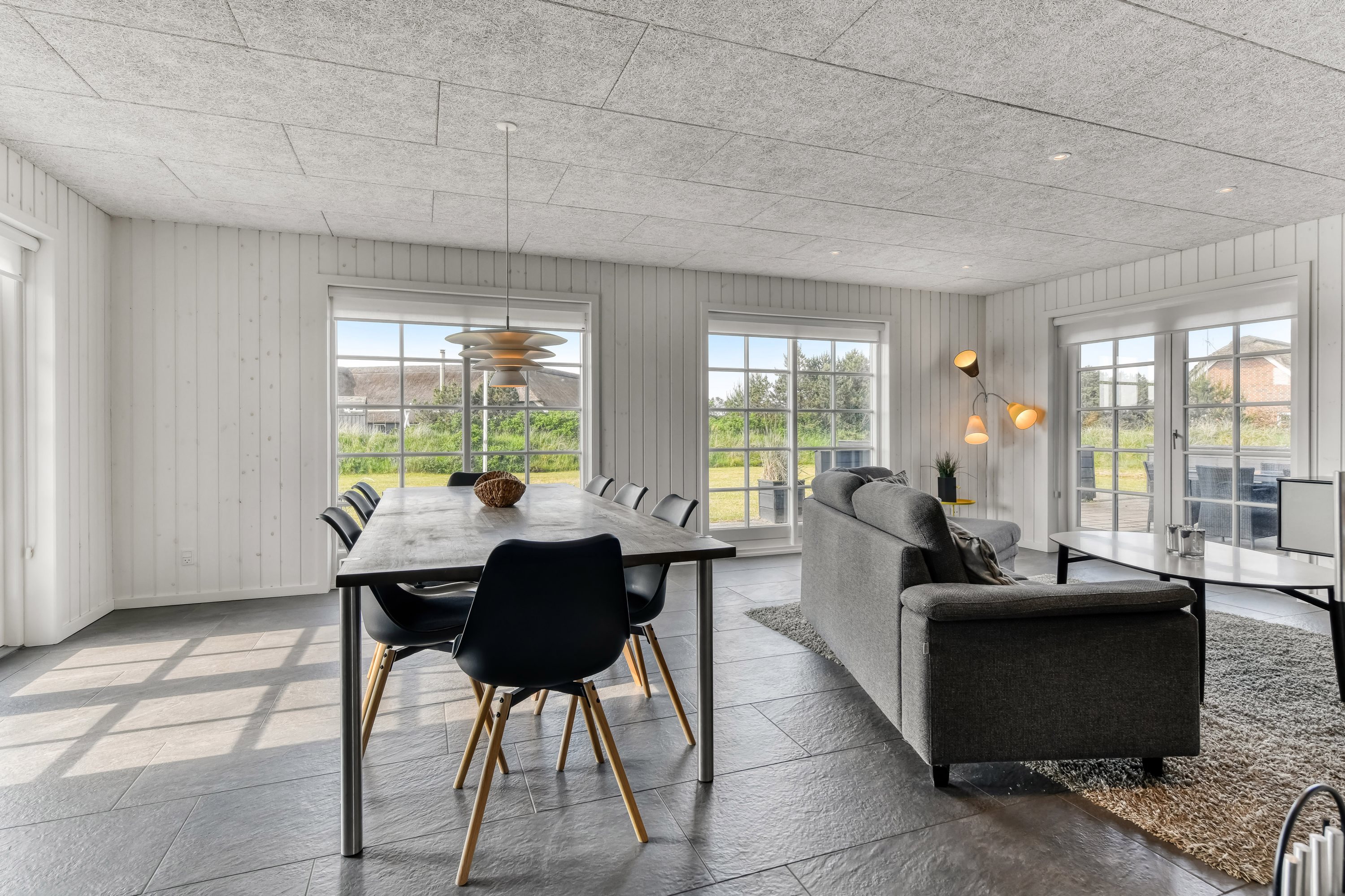 Fremhævet stue billede i fuldskærmstilstand. Billede af Horns Rev 2, 6857 Blåvand