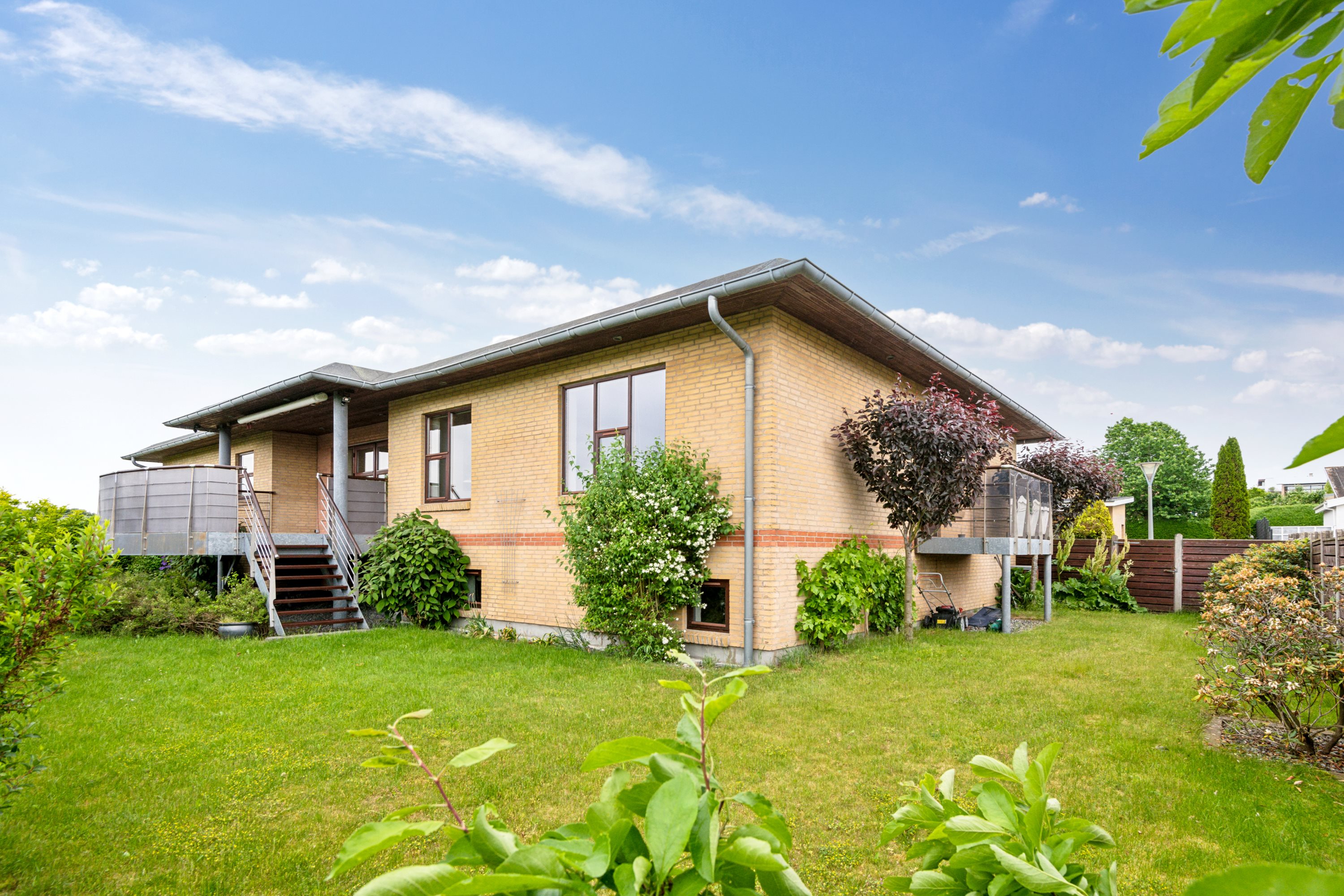 Fremhævet ejendom 1 billede i fuldskærmstilstand. Billede af Ravnhøj 2, Hasseris, 9000 Aalborg