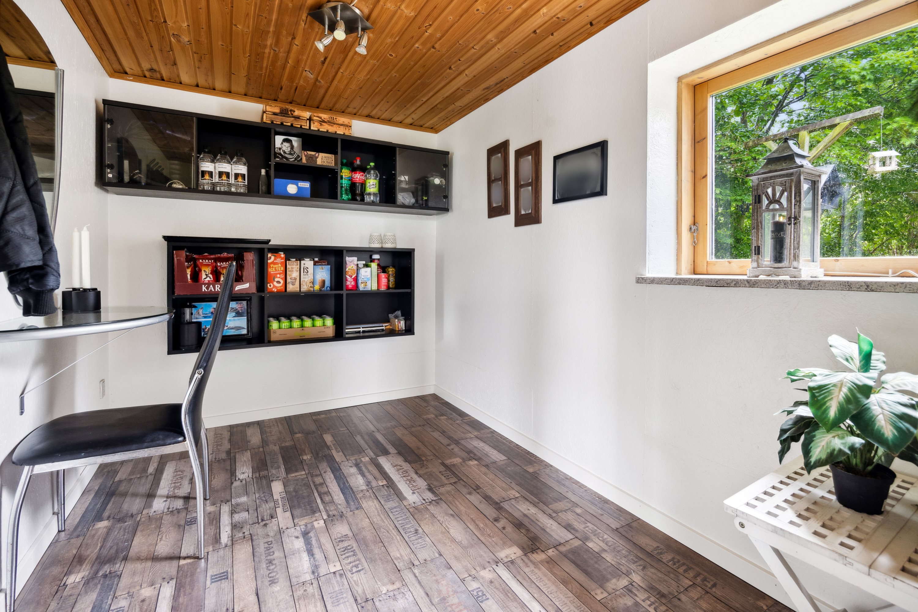 Fremhævet stue billede i fuldskærmstilstand. Billede af Bybakken 8, Ræhr, 7730 Hanstholm