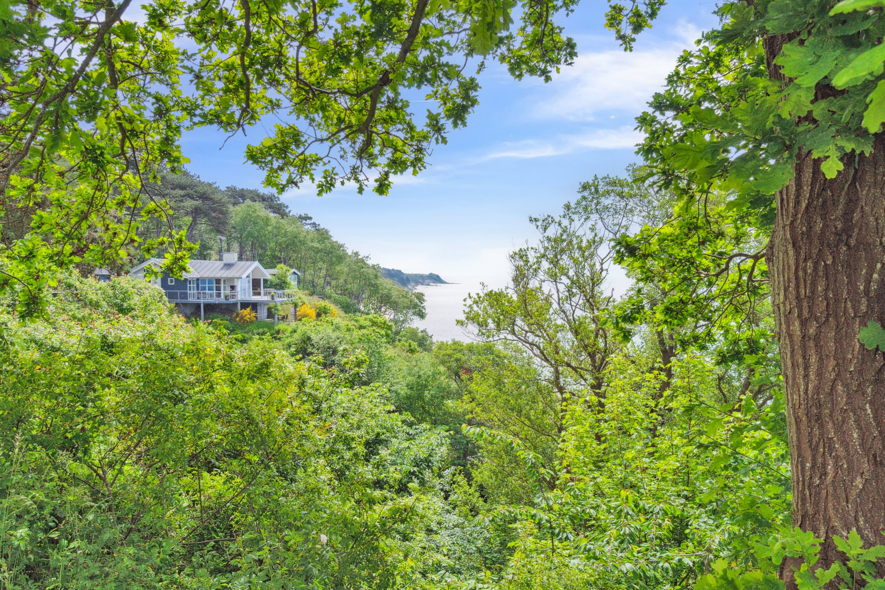 Fremhævet omgivelser billede i fuldskærmstilstand. Billede af Lersøvej 13, 3700 Rønne