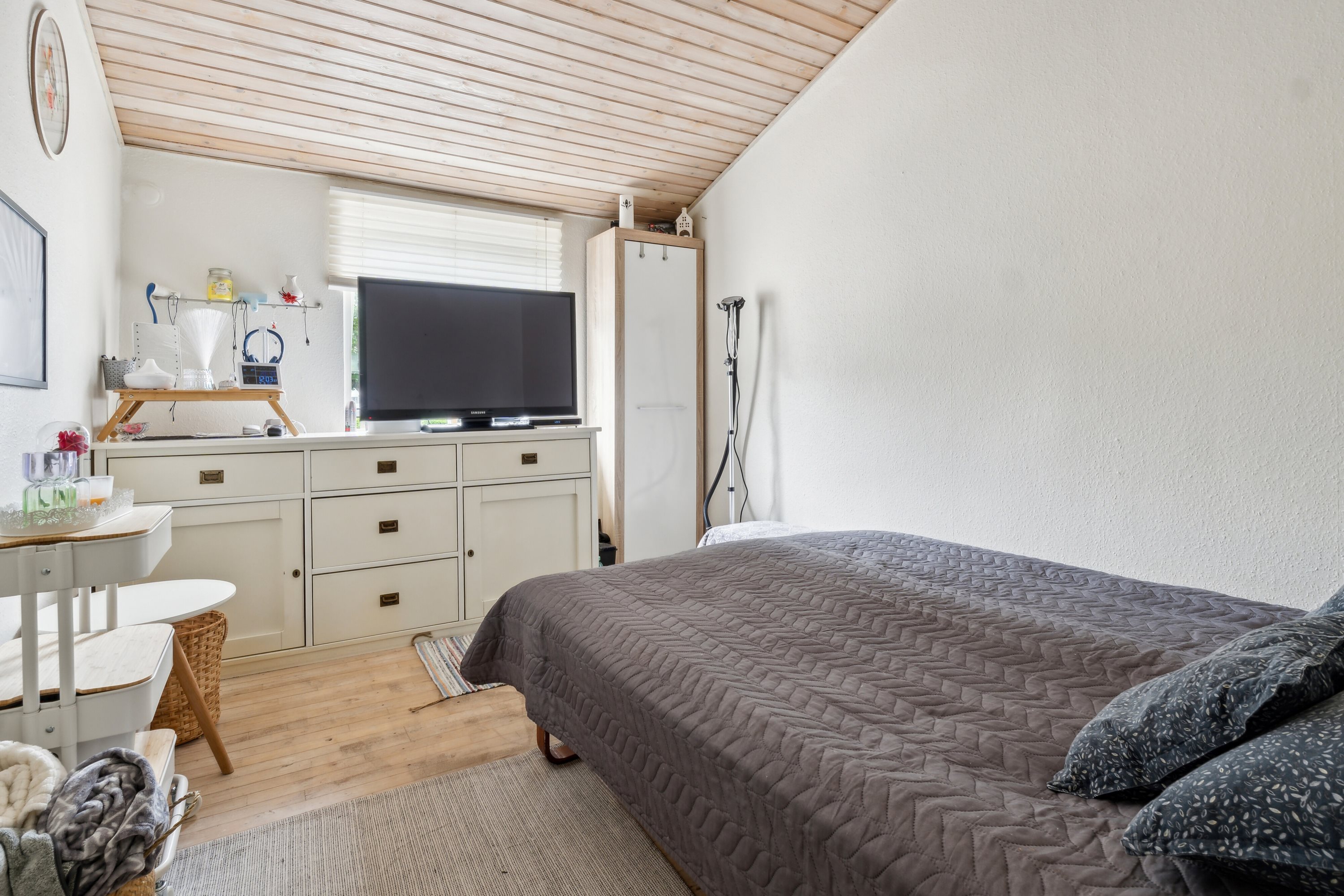 Fremhævet værelse billede i fuldskærmstilstand. Billede af Nyborgvej 310, 5220 Odense SØ