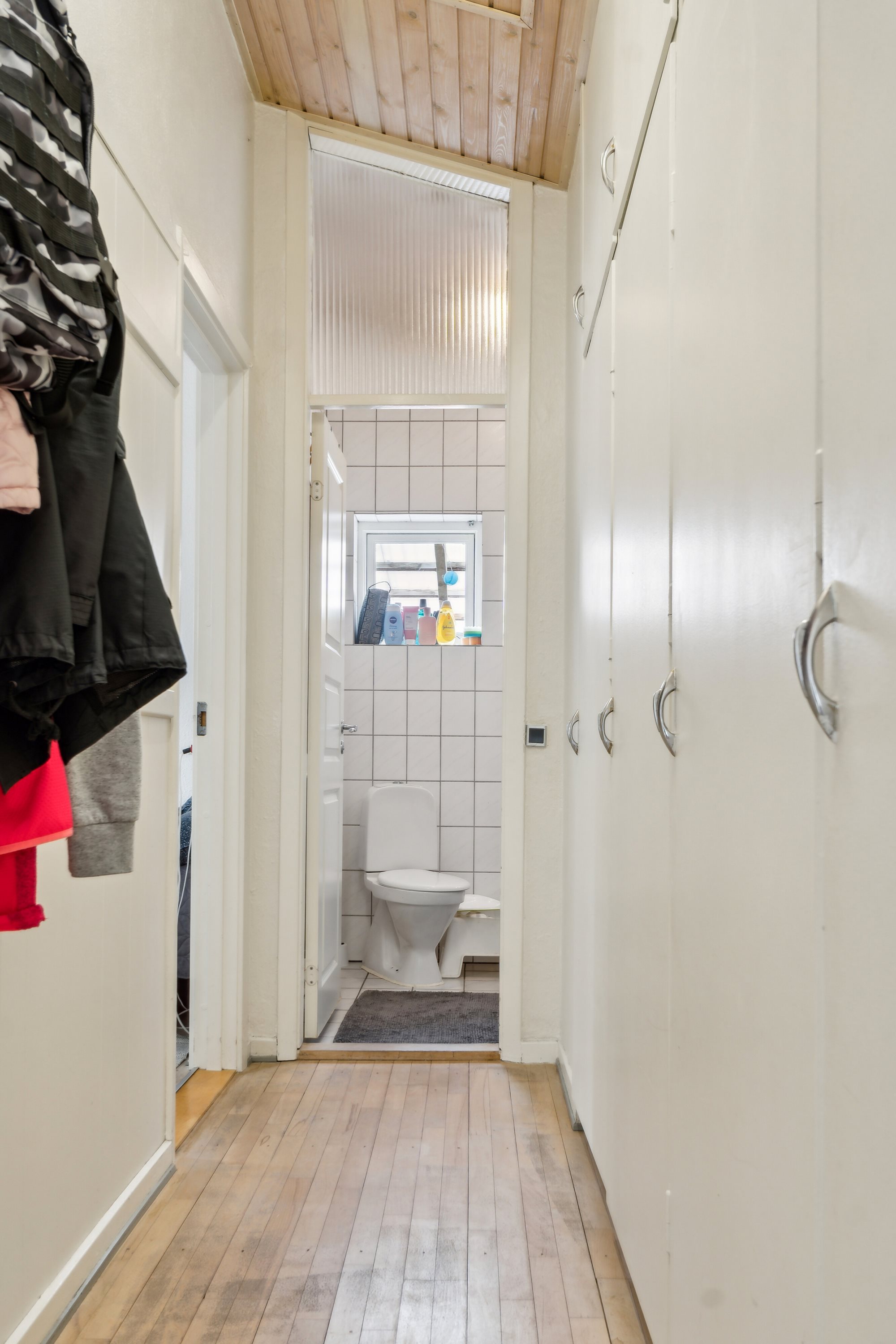 Fremhævet gang billede i fuldskærmstilstand. Billede af Nyborgvej 310, 5220 Odense SØ