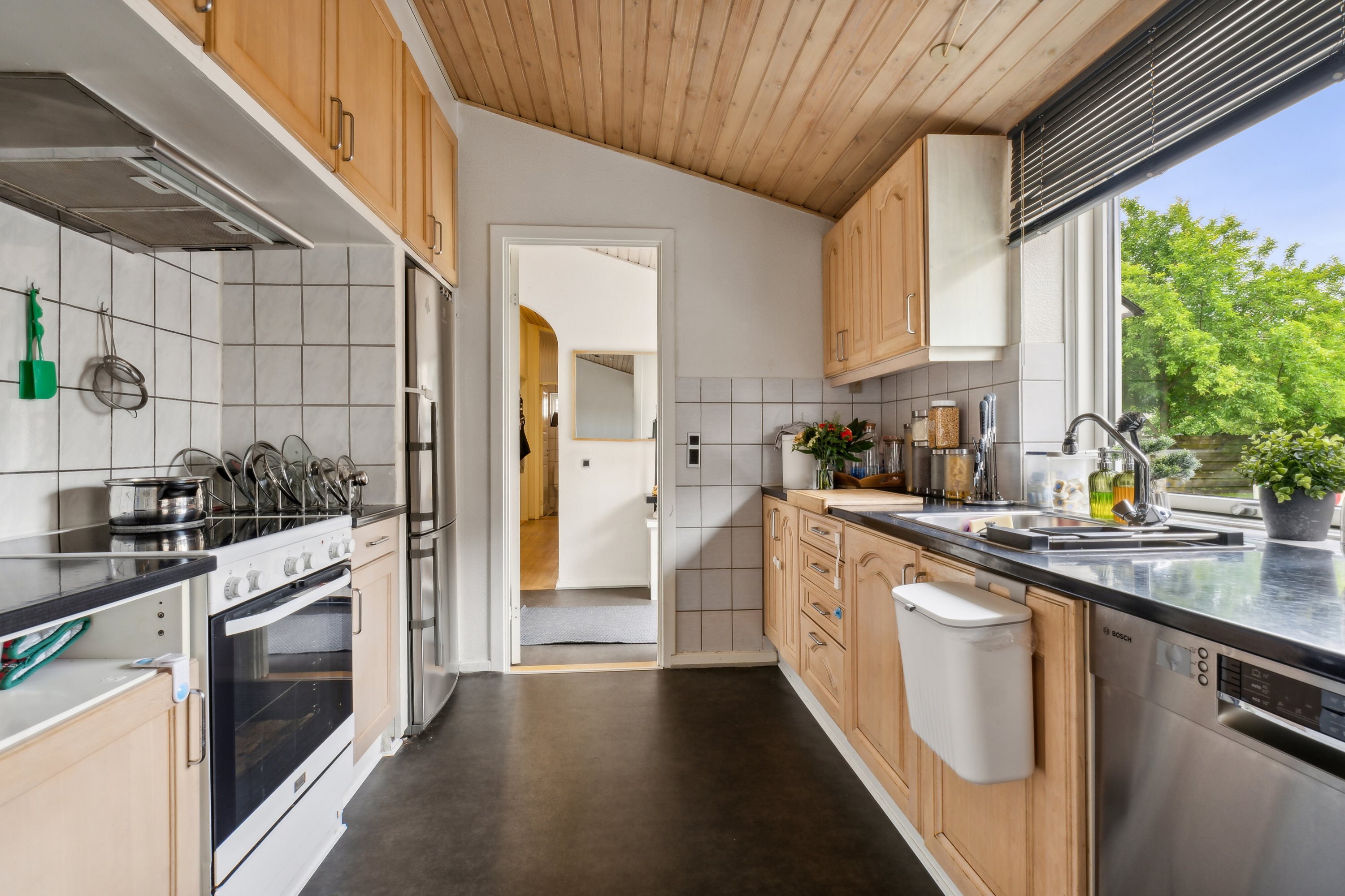 Fremhævet køkken billede i fuldskærmstilstand. Billede af Nyborgvej 310, 5220 Odense SØ