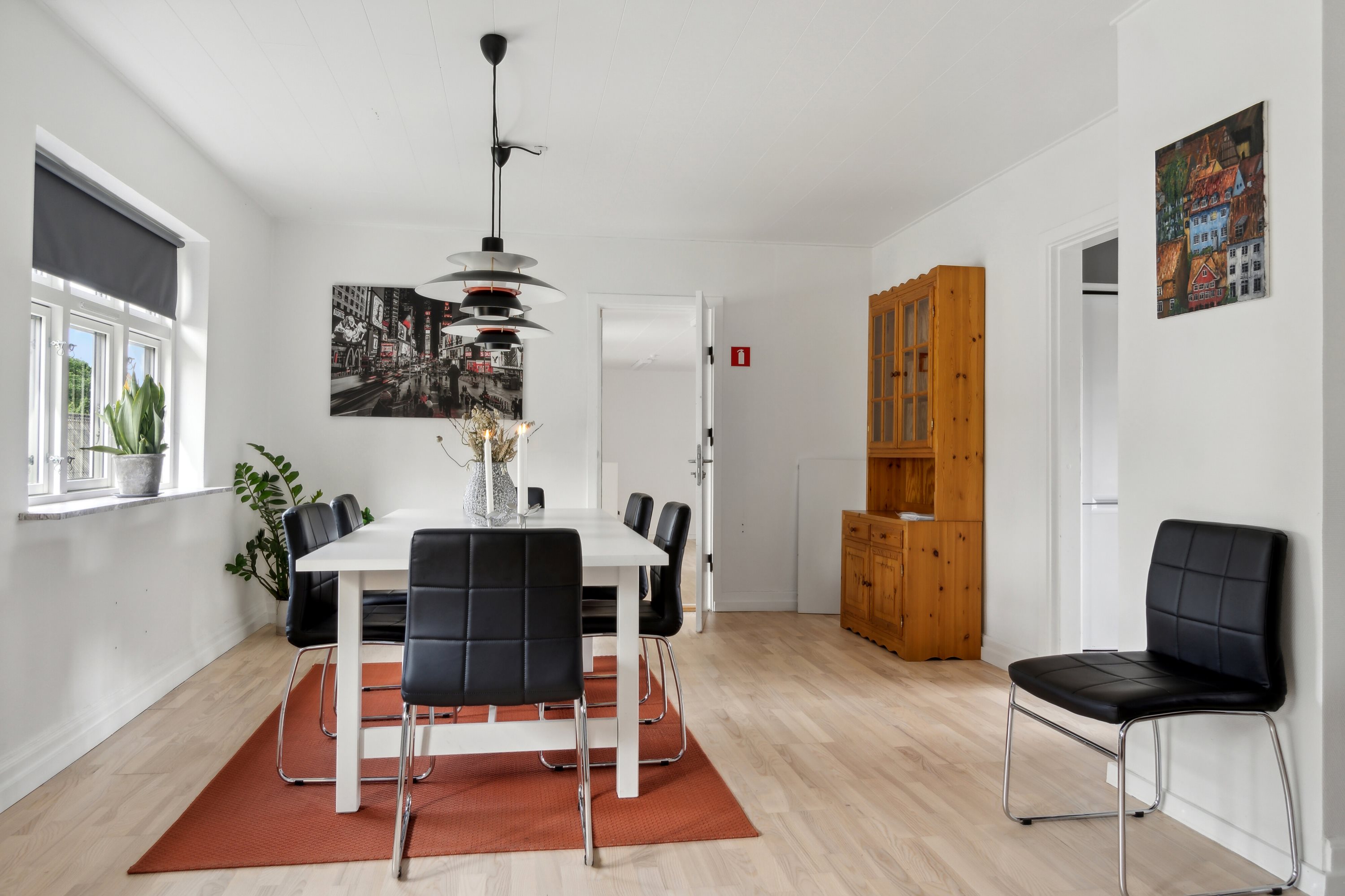 Fremhævet spisestue billede i fuldskærmstilstand. Billede af Højby Hovedgade 76, 4573 Højby