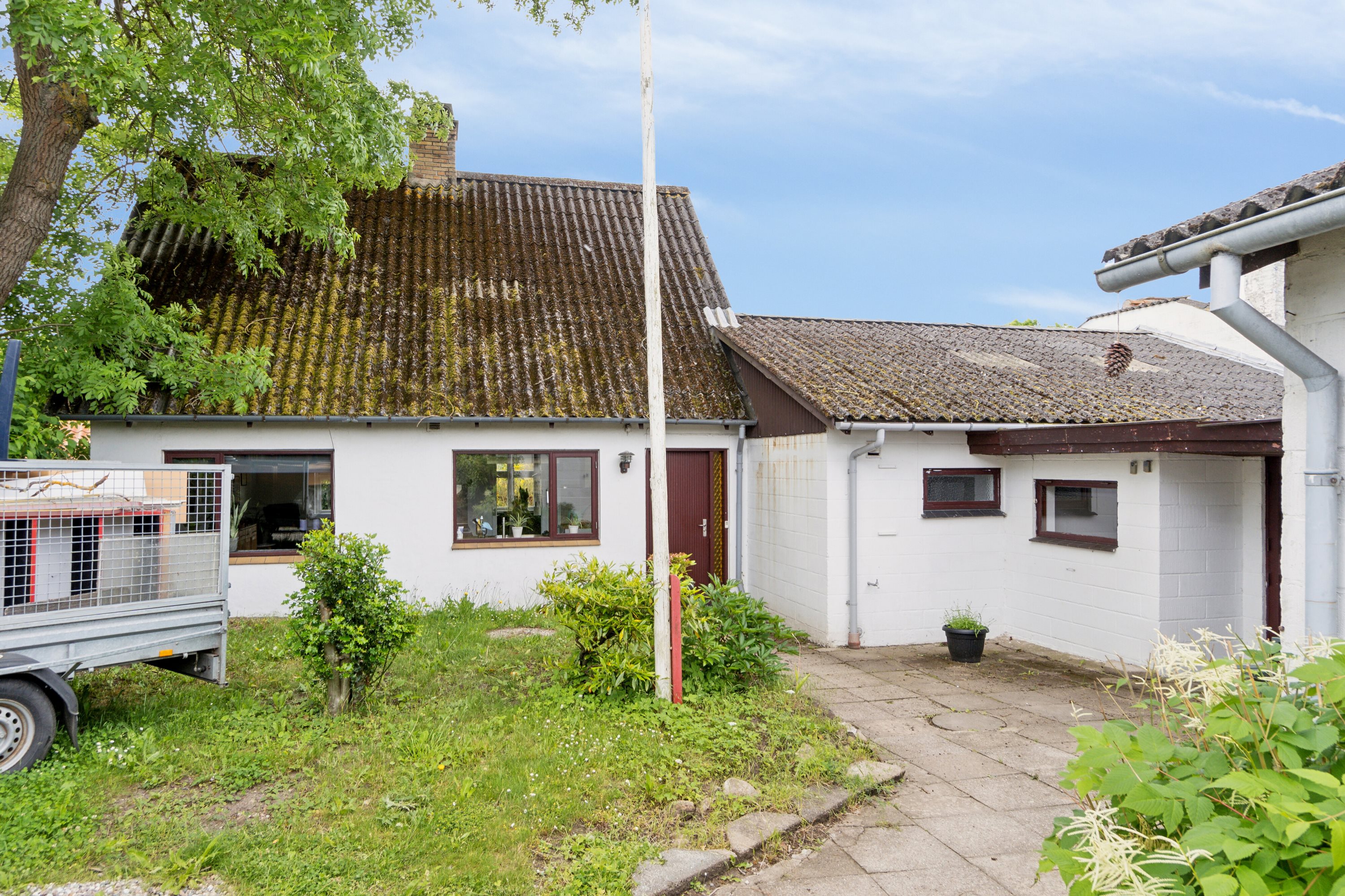 Fremhævet set fra haven billede i fuldskærmstilstand. Billede af Højby Hovedgade 76, 4573 Højby