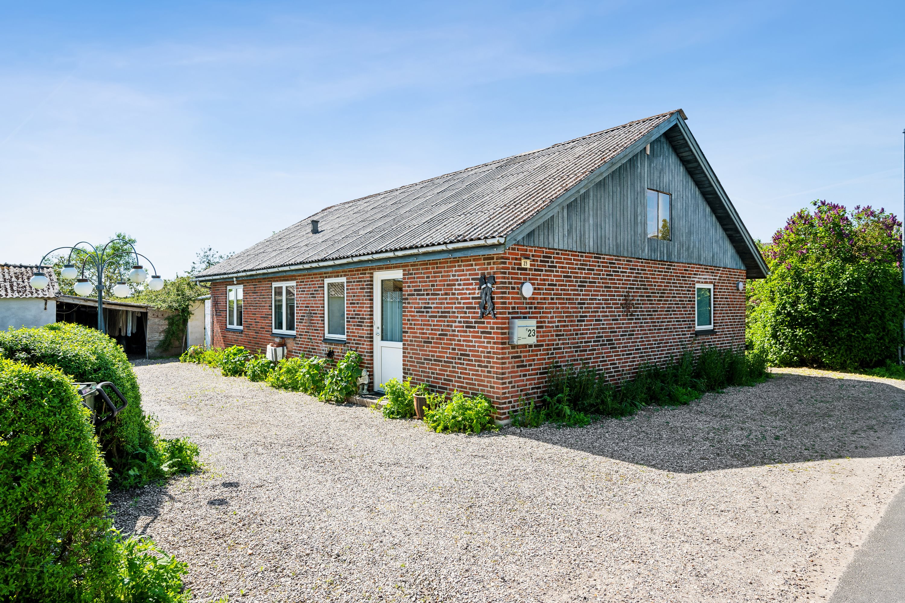 Fremhævet  billede i fuldskærmstilstand. Billede af Voer Færgevej 23, Hevring, 8950 Ørsted