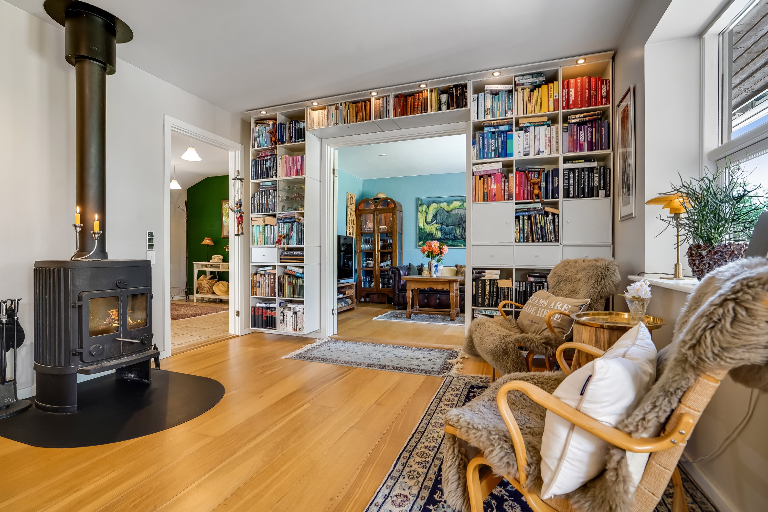 Fremhævet stue billede i fuldskærmstilstand. Billede af Skovgyden 67, Ørritslev Skov, 5450 Otterup