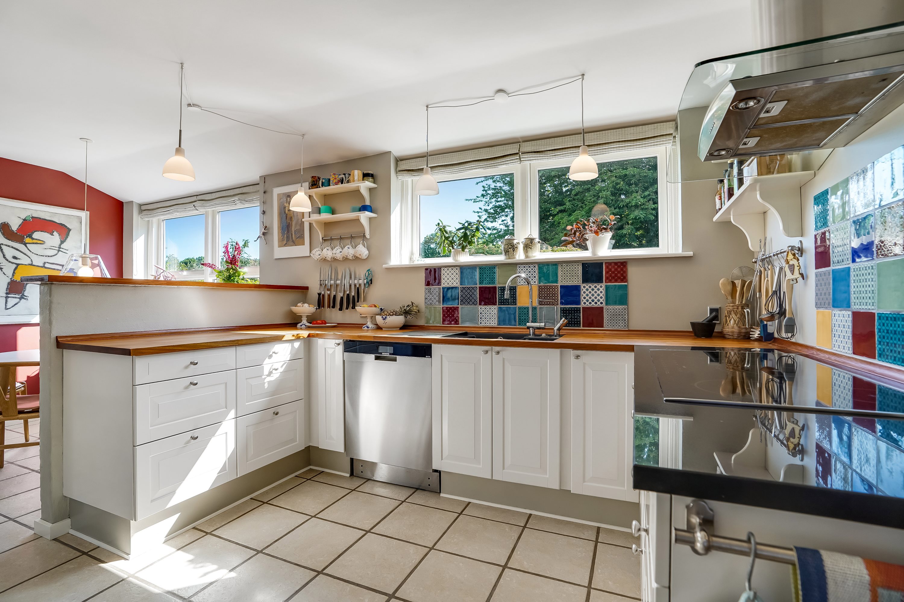 Fremhævet køkken billede i fuldskærmstilstand. Billede af Skovgyden 67, Ørritslev Skov, 5450 Otterup