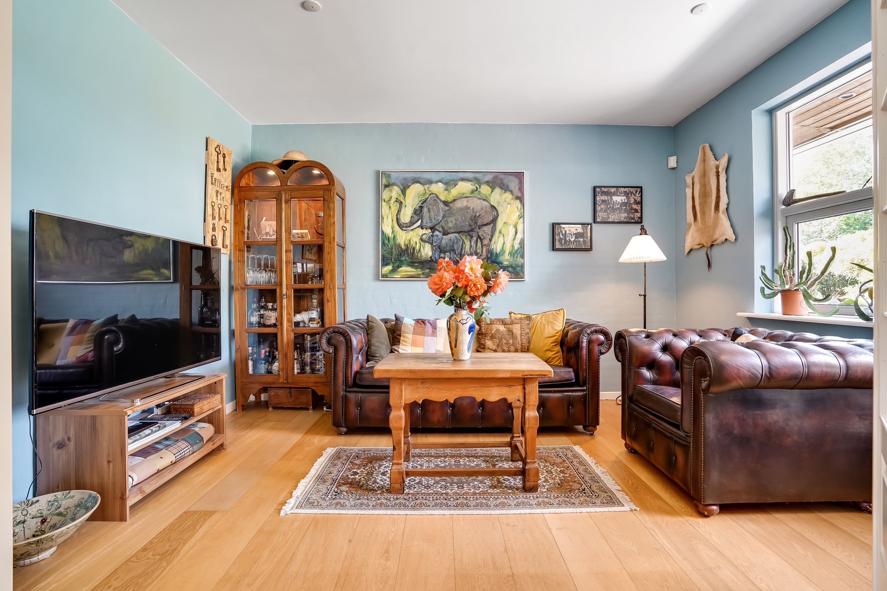 Fremhævet stue billede i fuldskærmstilstand. Billede af Skovgyden 67, Ørritslev Skov, 5450 Otterup