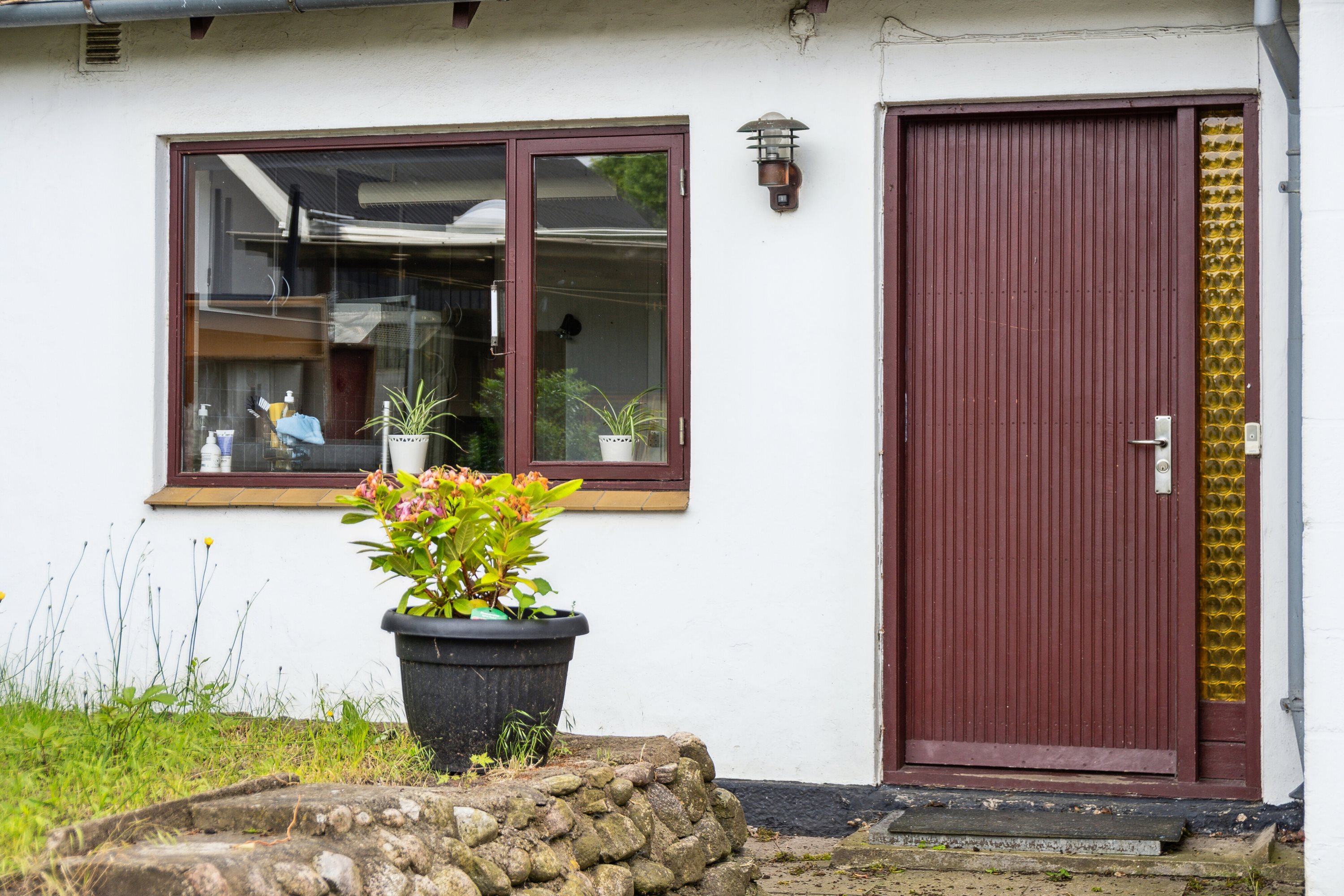 Fremhævet udendørs billede i fuldskærmstilstand. Billede af Højby Hovedgade 76, 4573 Højby