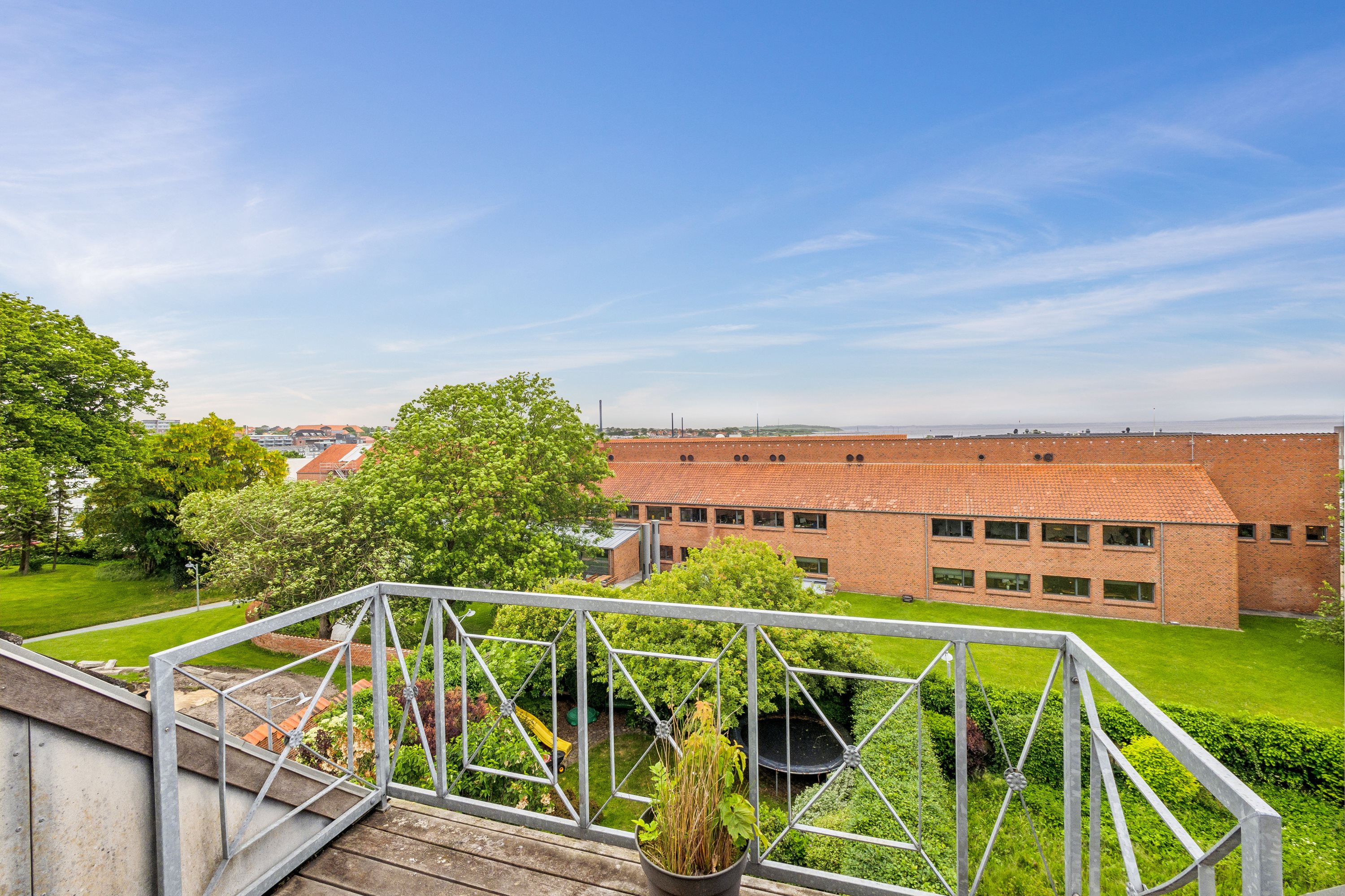 Fremhævet udsigt billede i fuldskærmstilstand. Billede af Kirkegårdsvej 1, 7700 Thisted