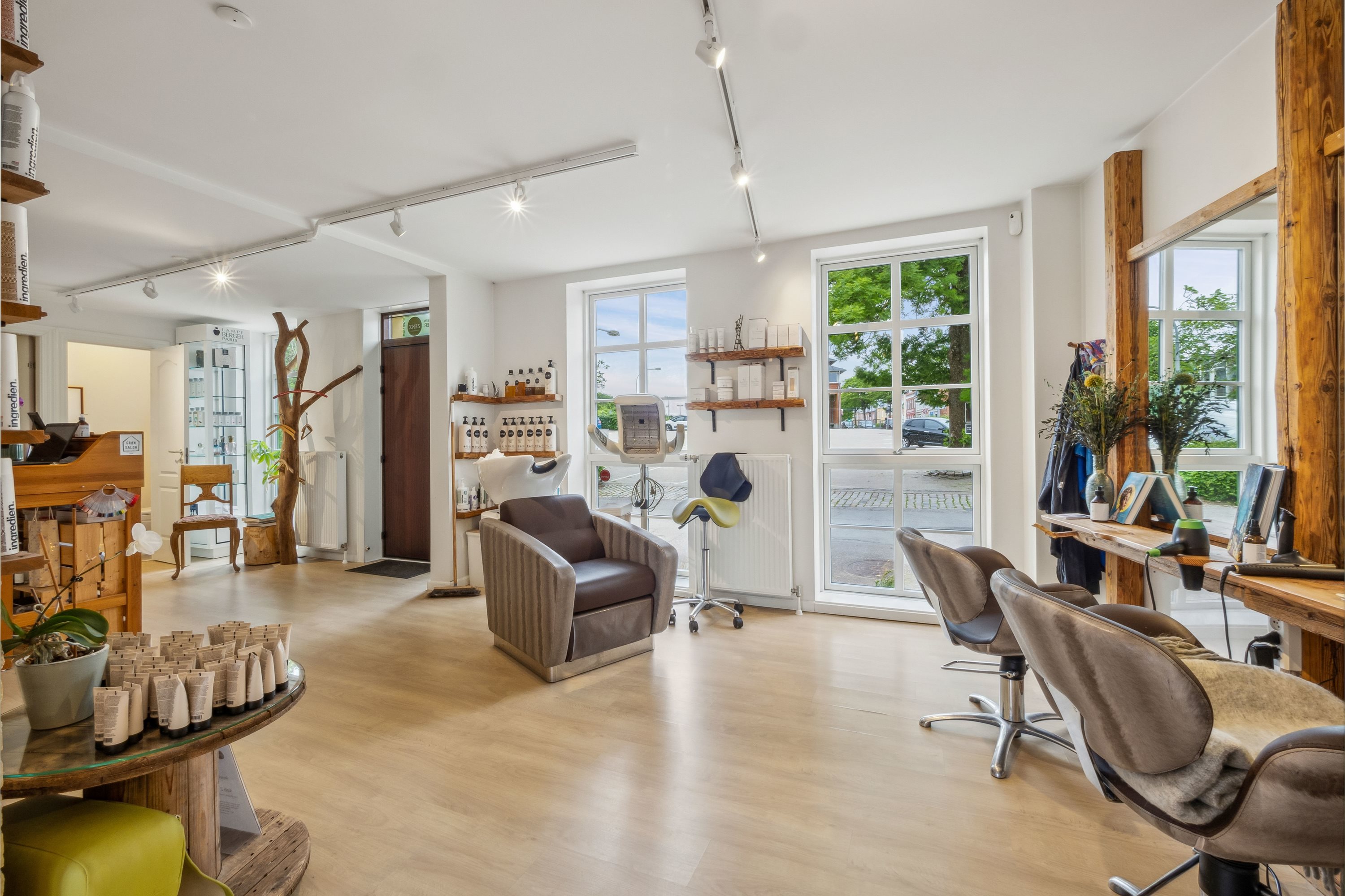 Fremhævet stue billede i fuldskærmstilstand. Billede af Kirkegårdsvej 1, 7700 Thisted