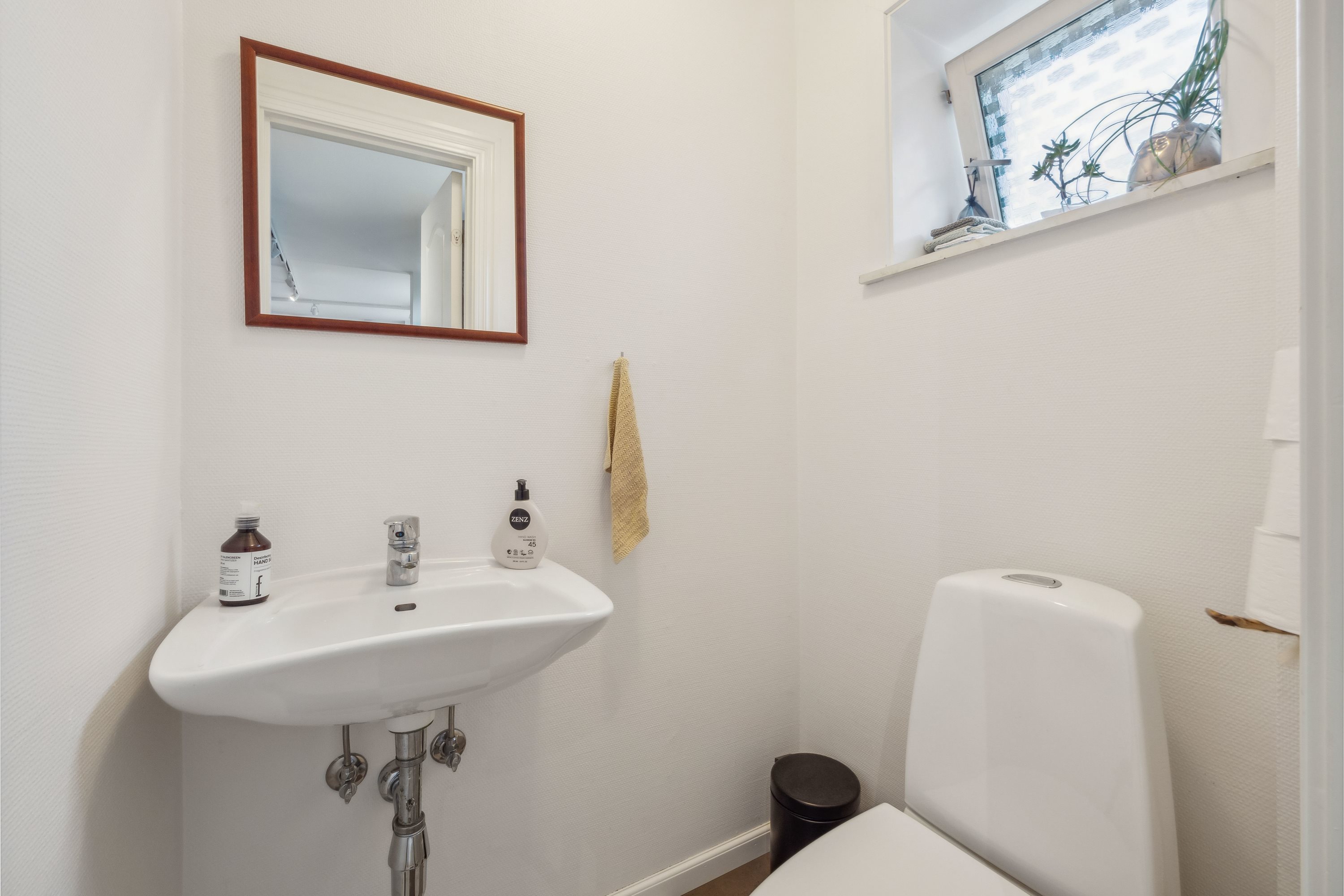 Fremhævet badeværelse billede i fuldskærmstilstand. Billede af Kirkegårdsvej 1, 7700 Thisted