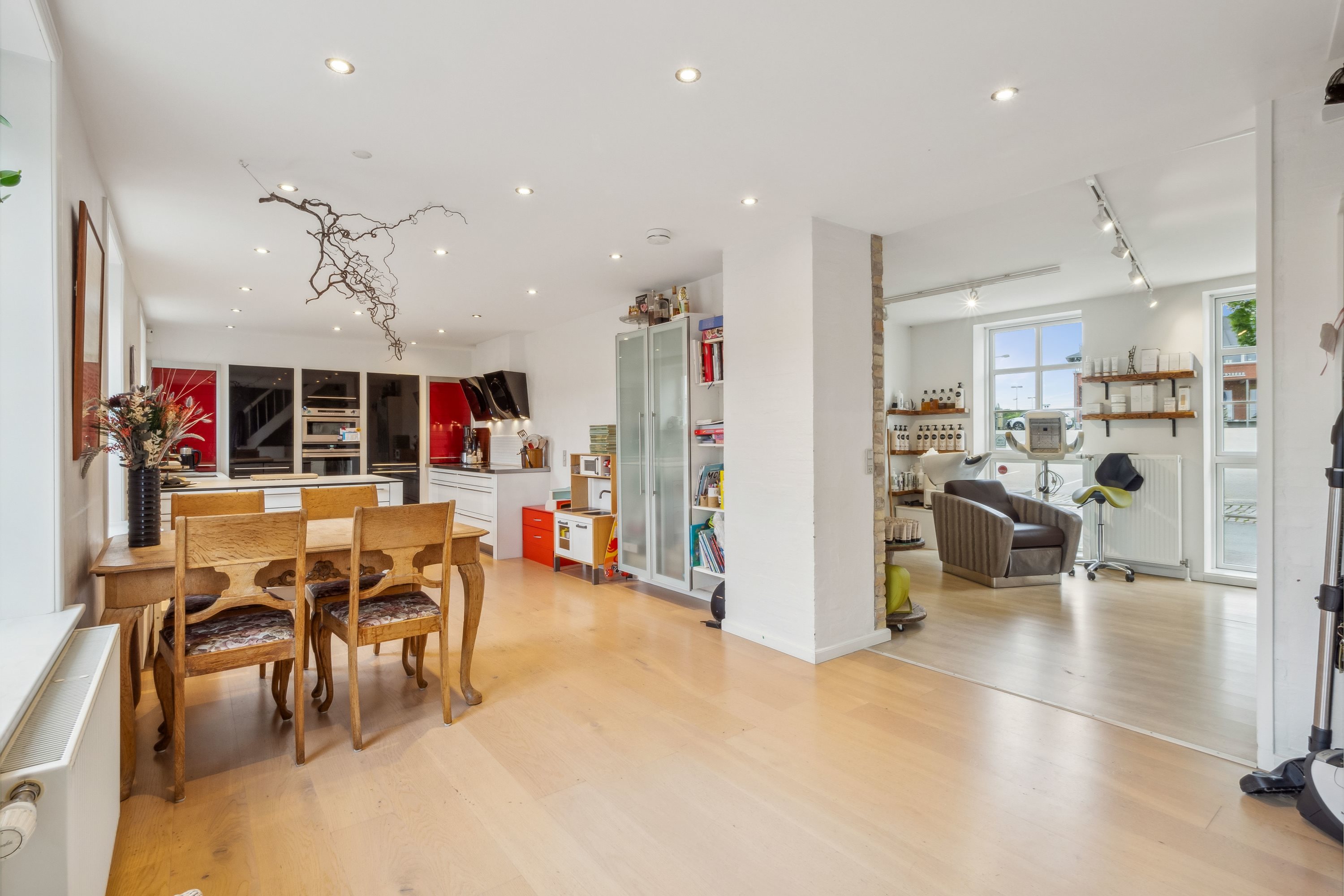 Fremhævet spisestue billede i fuldskærmstilstand. Billede af Kirkegårdsvej 1, 7700 Thisted