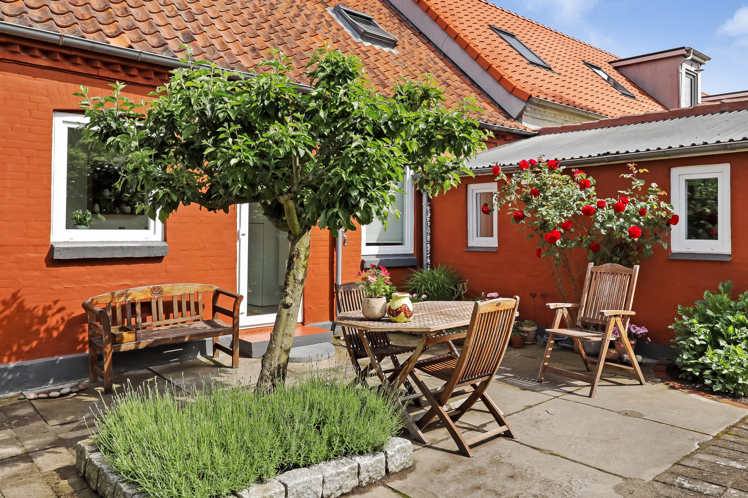 Fremhævet terrasse billede i fuldskærmstilstand. Billede af Nørrebro 108, 5900 Rudkøbing