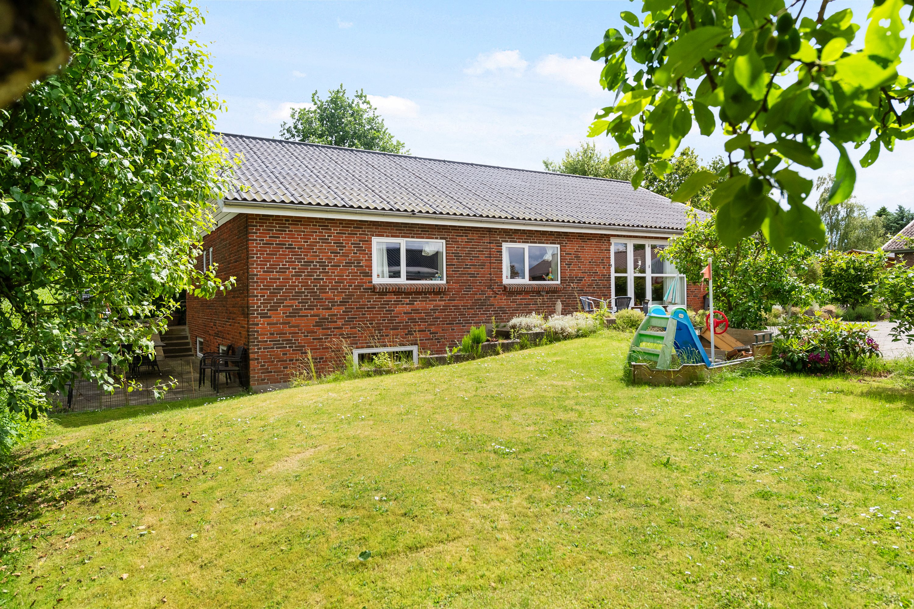 Fremhævet  billede i fuldskærmstilstand. Billede af Holmstruphøjvej 39, Holmstrup, 8210 Aarhus V