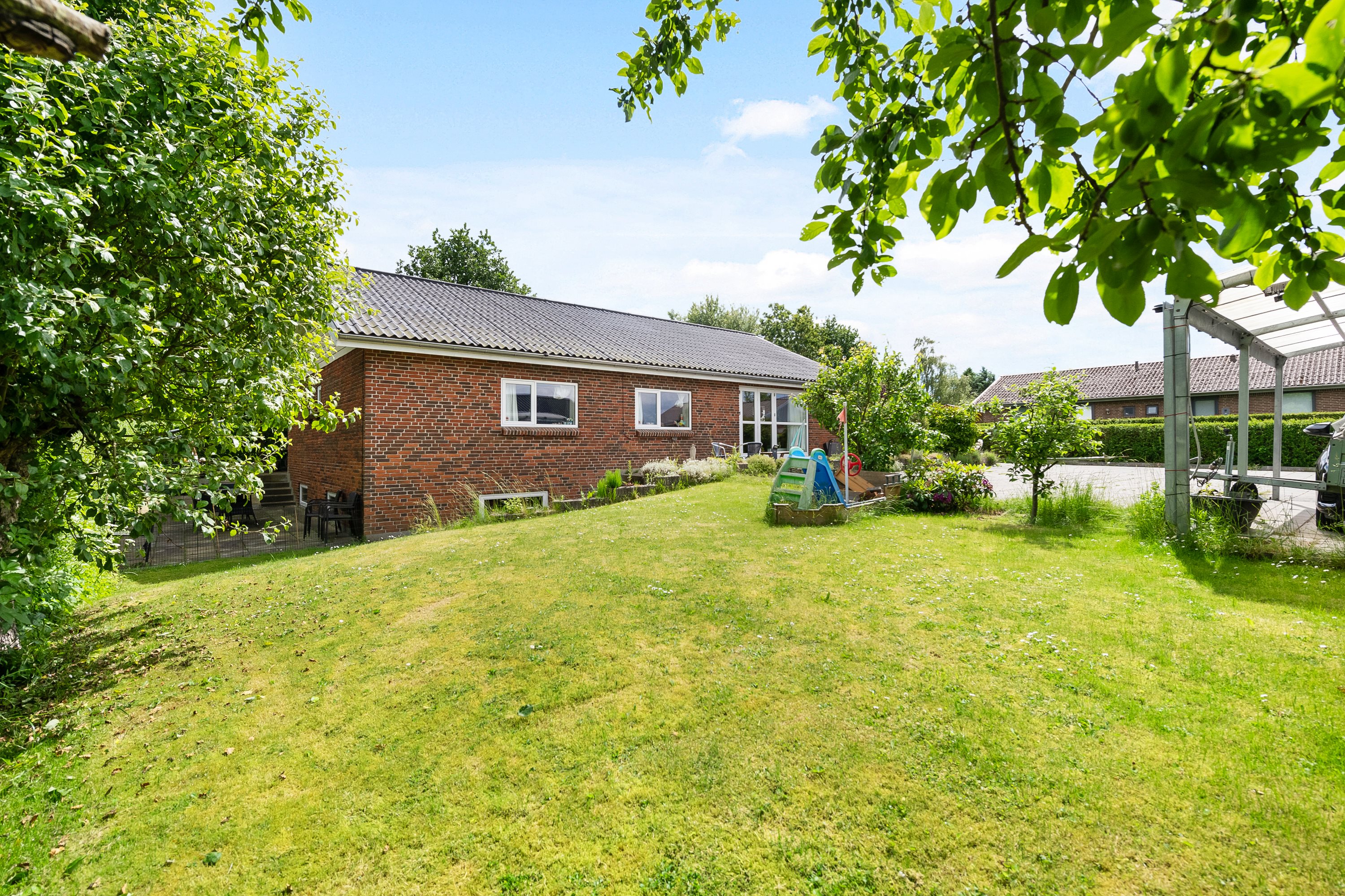 Fremhævet  billede i fuldskærmstilstand. Billede af Holmstruphøjvej 39, Holmstrup, 8210 Aarhus V