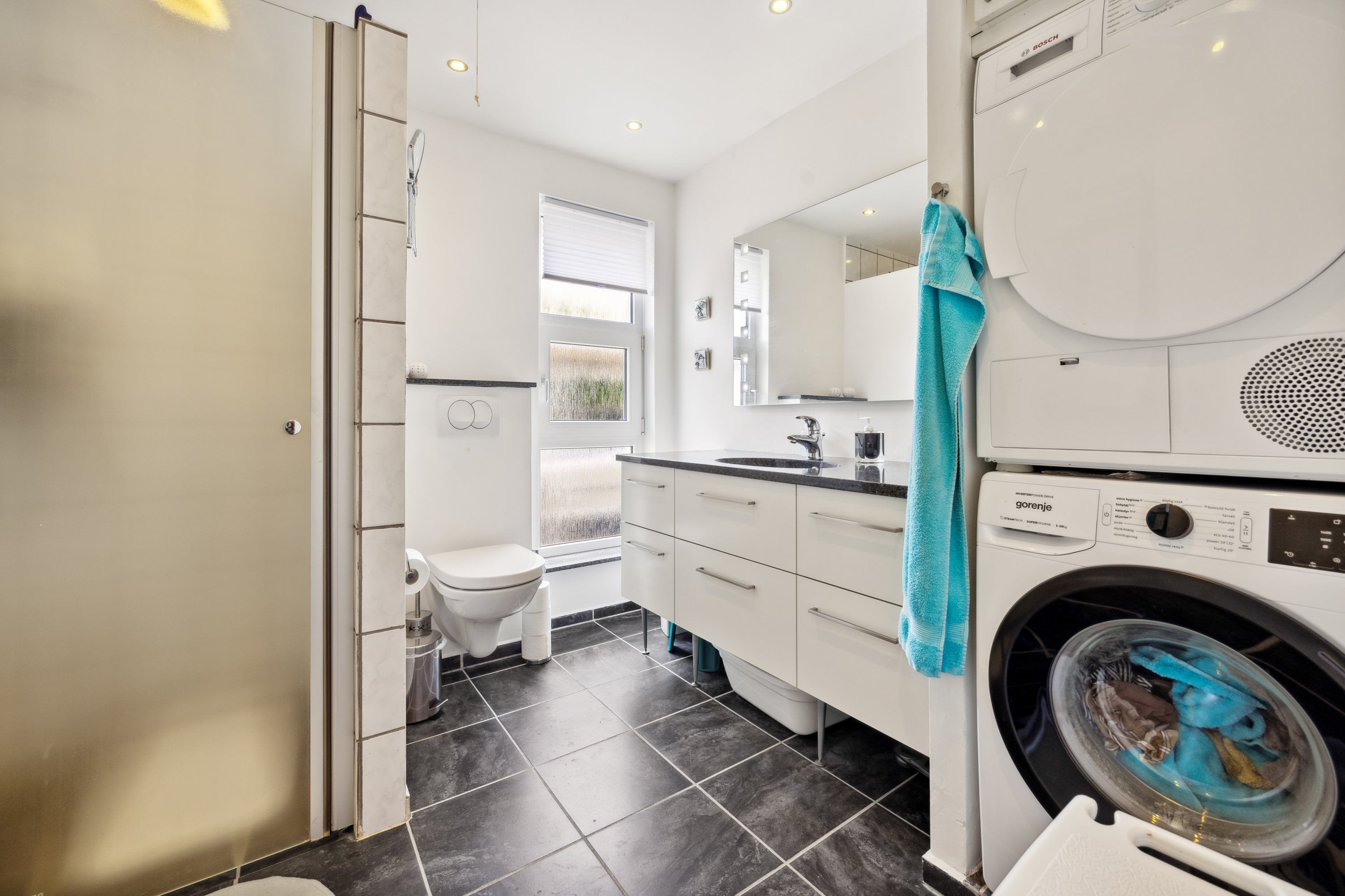 Fremhævet badeværelse billede i fuldskærmstilstand. Billede af Bellisvej 20, 9440 Aabybro