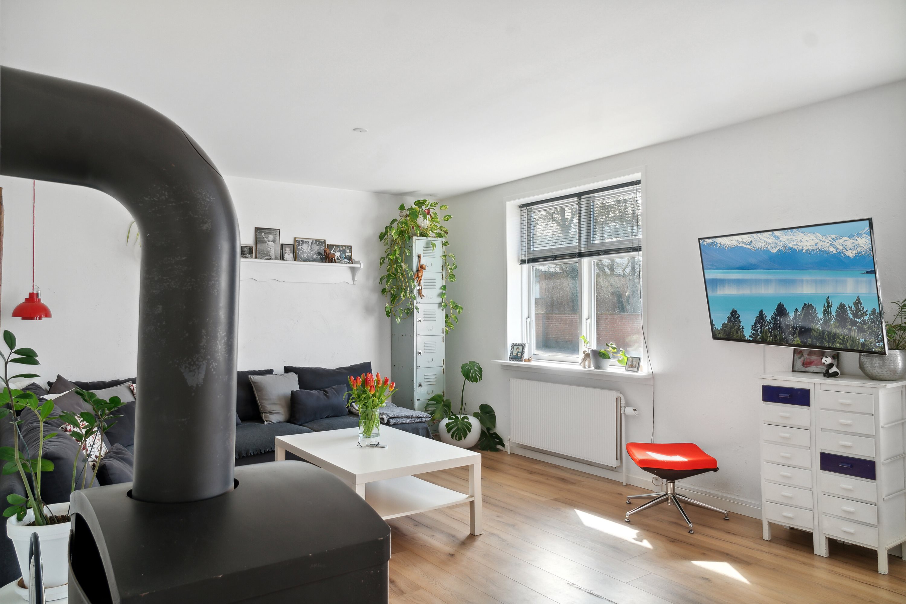 Fremhævet stue billede i fuldskærmstilstand. Billede af Søndergade 5, 4534 Hørve