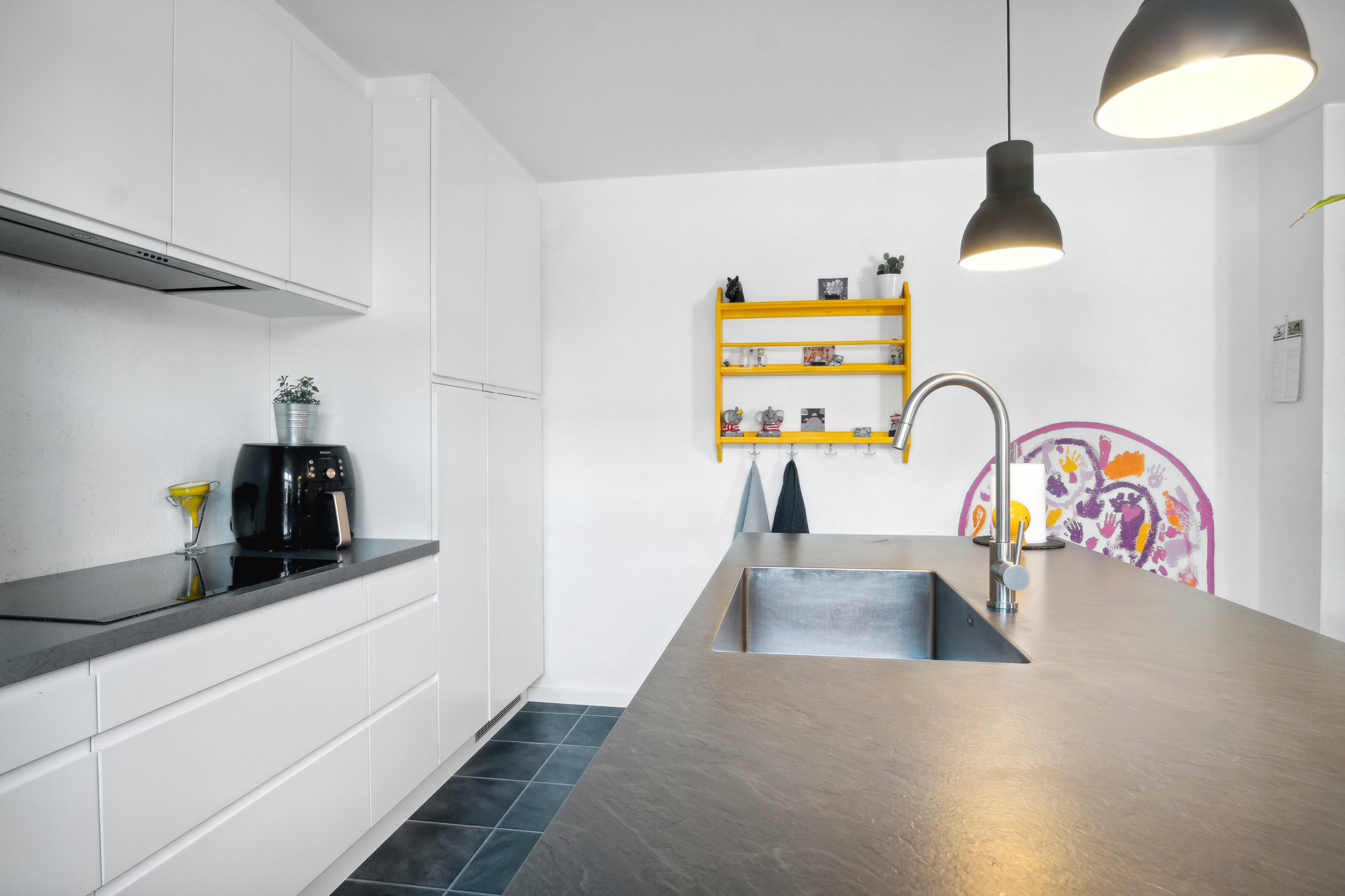 Fremhævet køkken billede i fuldskærmstilstand. Billede af Søndergade 5, 4534 Hørve