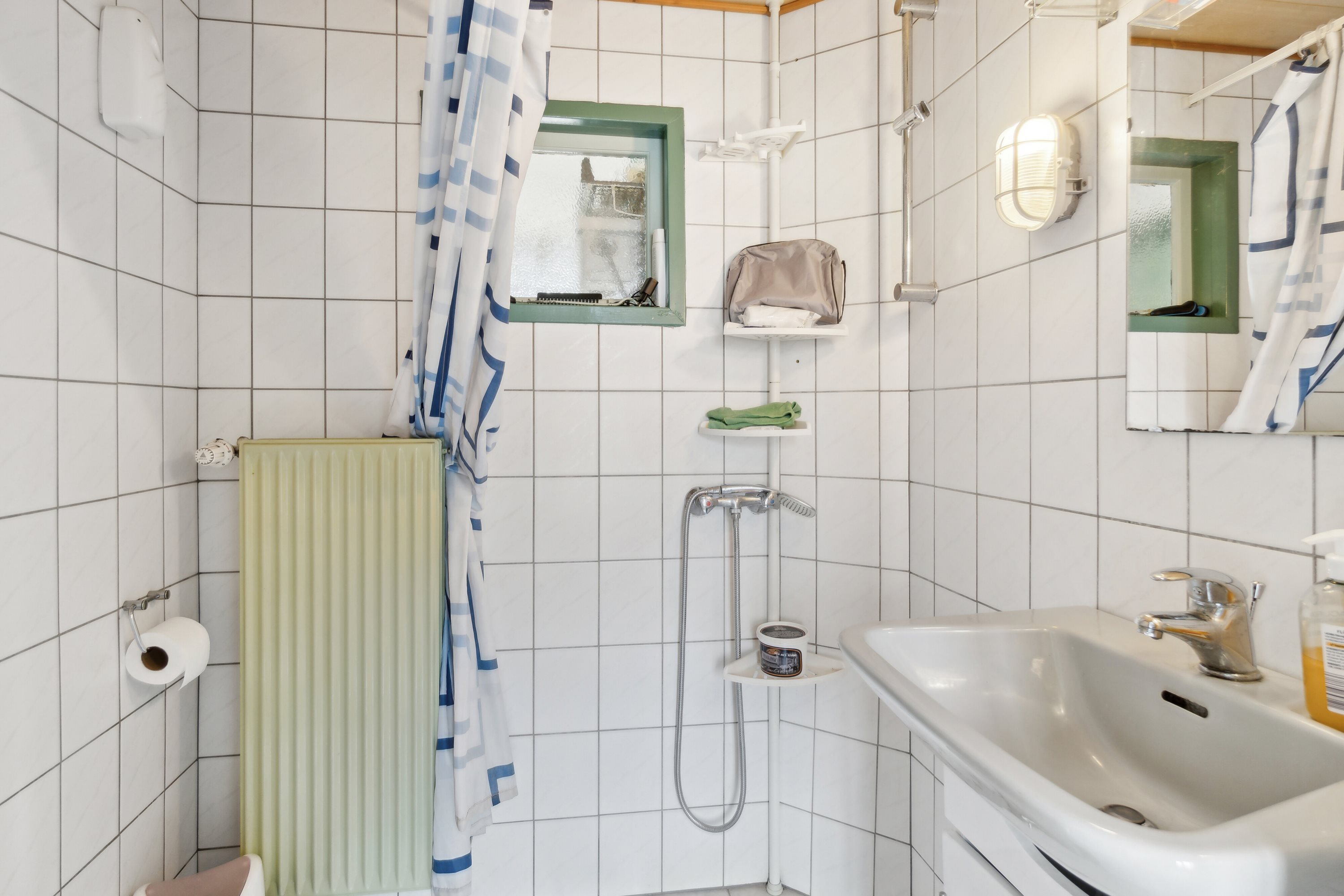 Fremhævet badeværelse billede i fuldskærmstilstand. Billede af Ramsherred 10, Brændstrup, 6630 Rødding