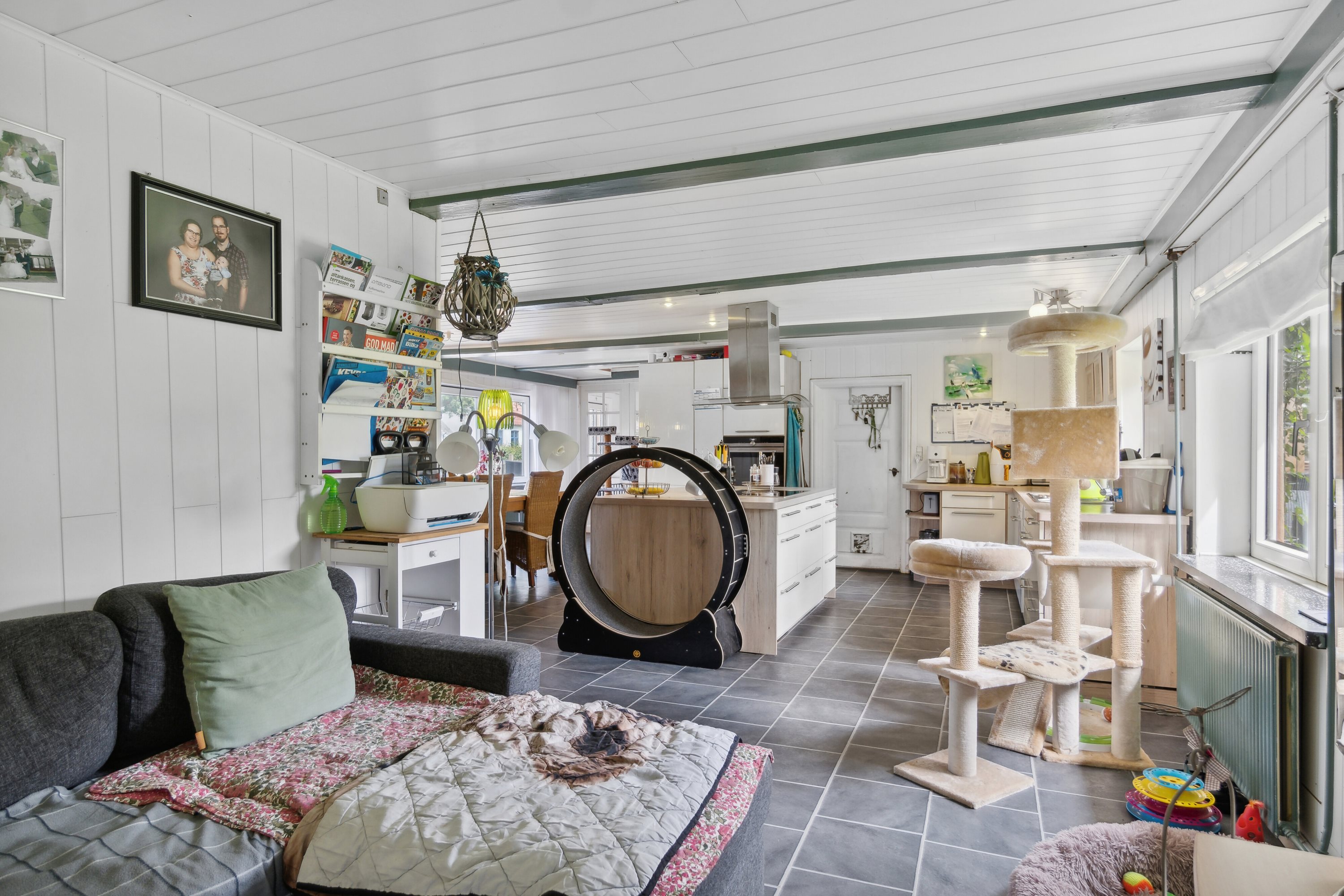 Fremhævet køkken/alrum  billede i fuldskærmstilstand. Billede af Ramsherred 10, Brændstrup, 6630 Rødding