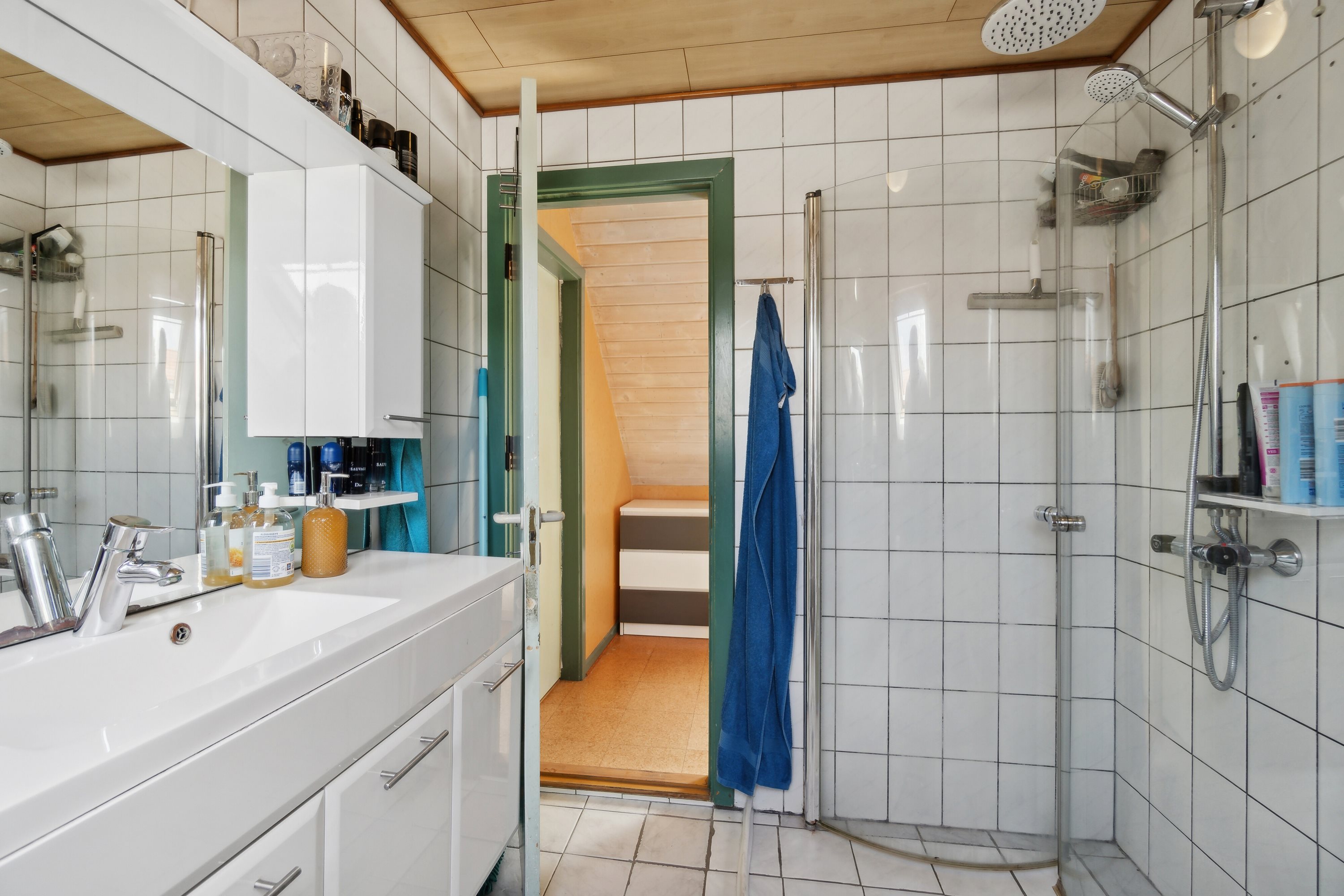 Fremhævet badeværelse billede i fuldskærmstilstand. Billede af Ramsherred 10, Brændstrup, 6630 Rødding