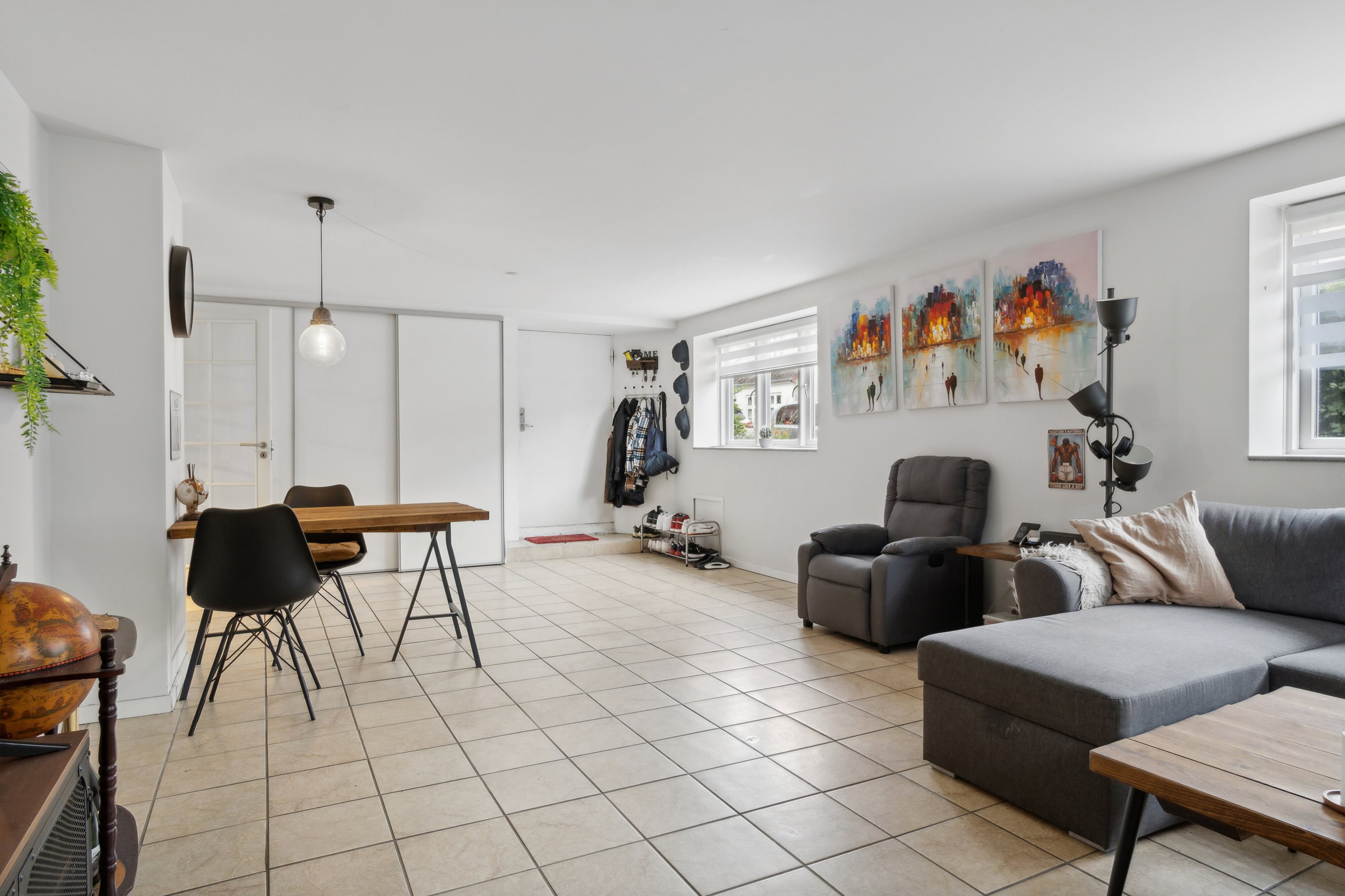 Fremhævet stue billede i fuldskærmstilstand. Billede af Egensevej 44A, 5700 Svendborg