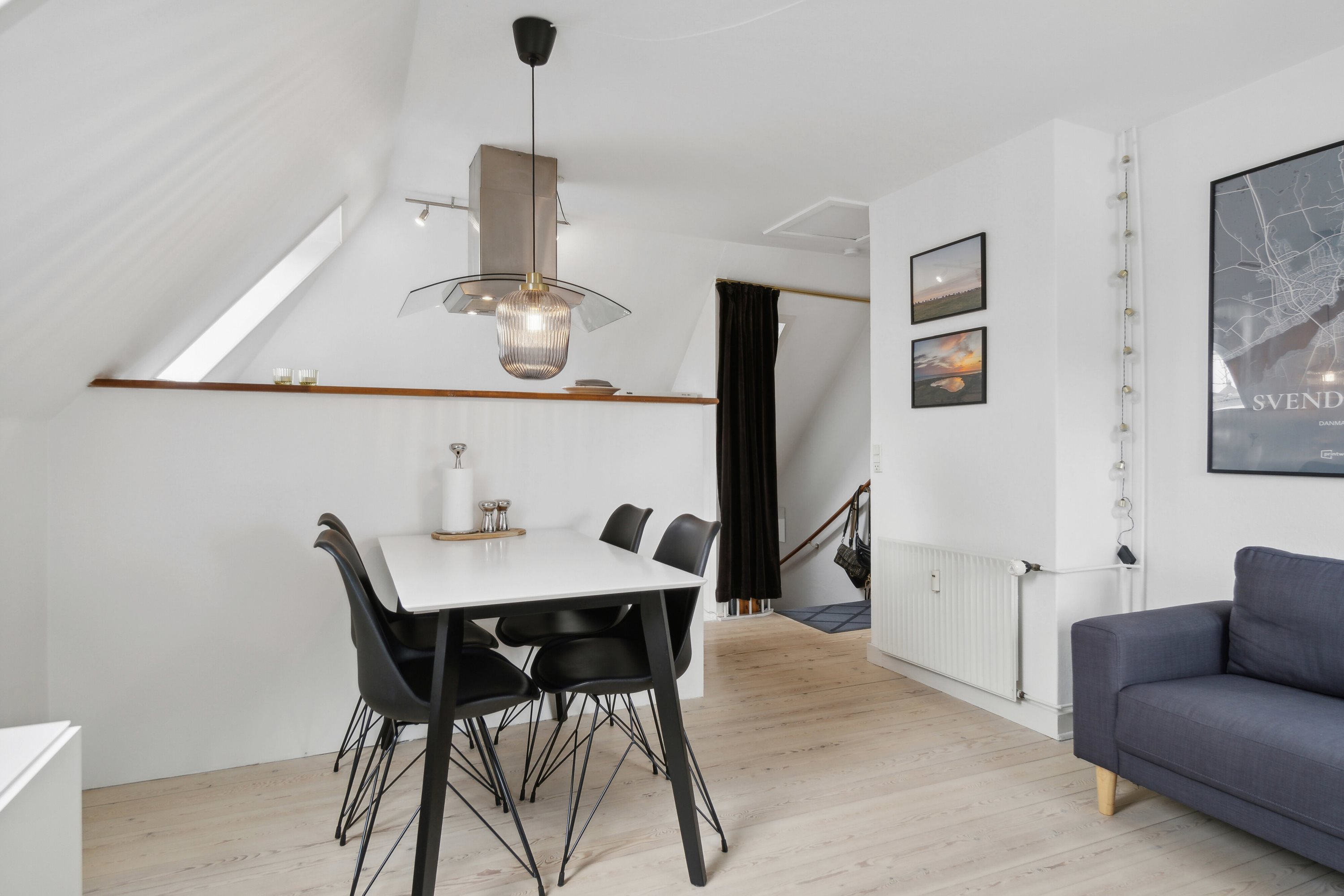 Fremhævet spisestue billede i fuldskærmstilstand. Billede af Egensevej 44A, 5700 Svendborg