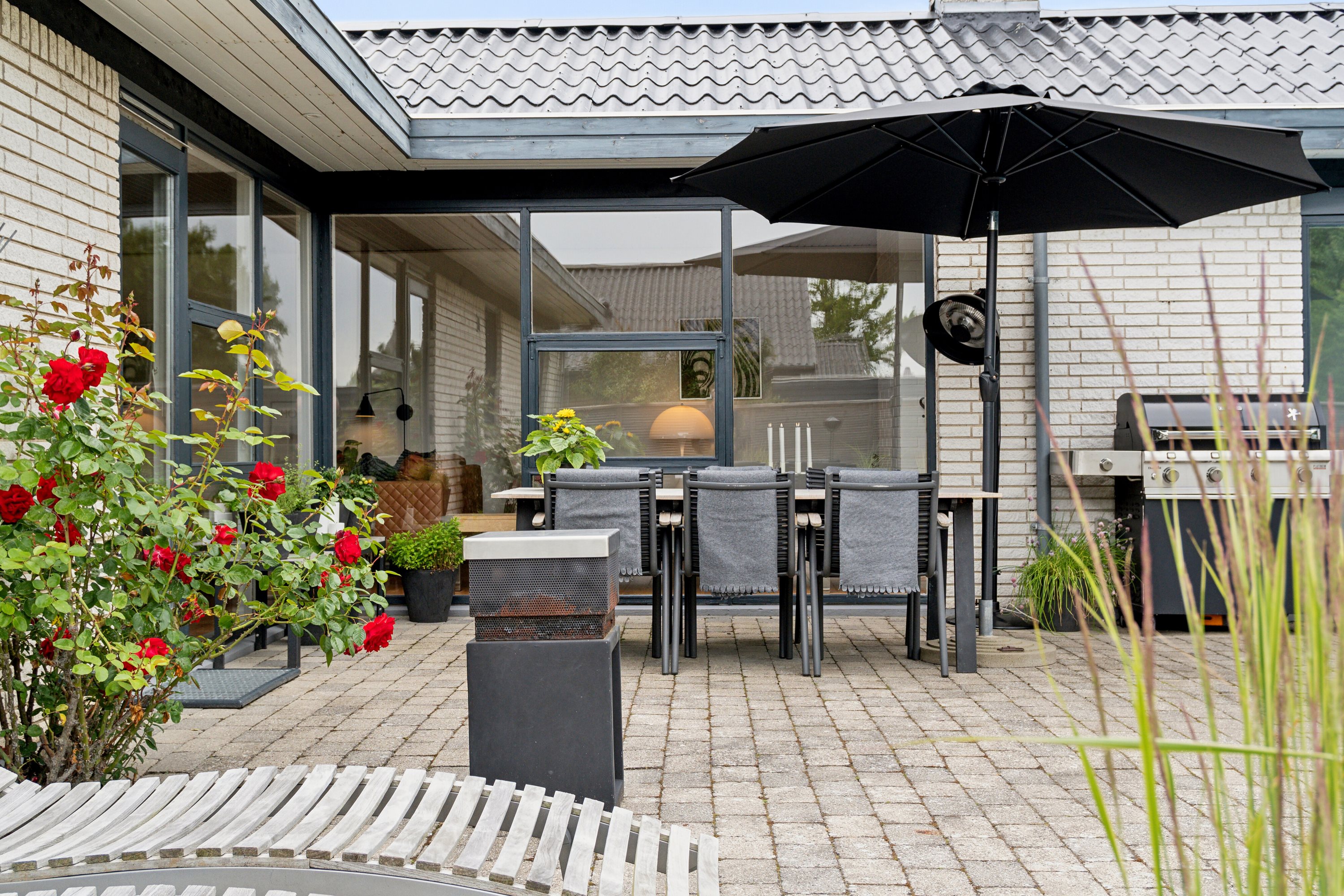 Fremhævet terrasse billede i fuldskærmstilstand. Billede af Odinsvej 28, Allerup, 4300 Holbæk