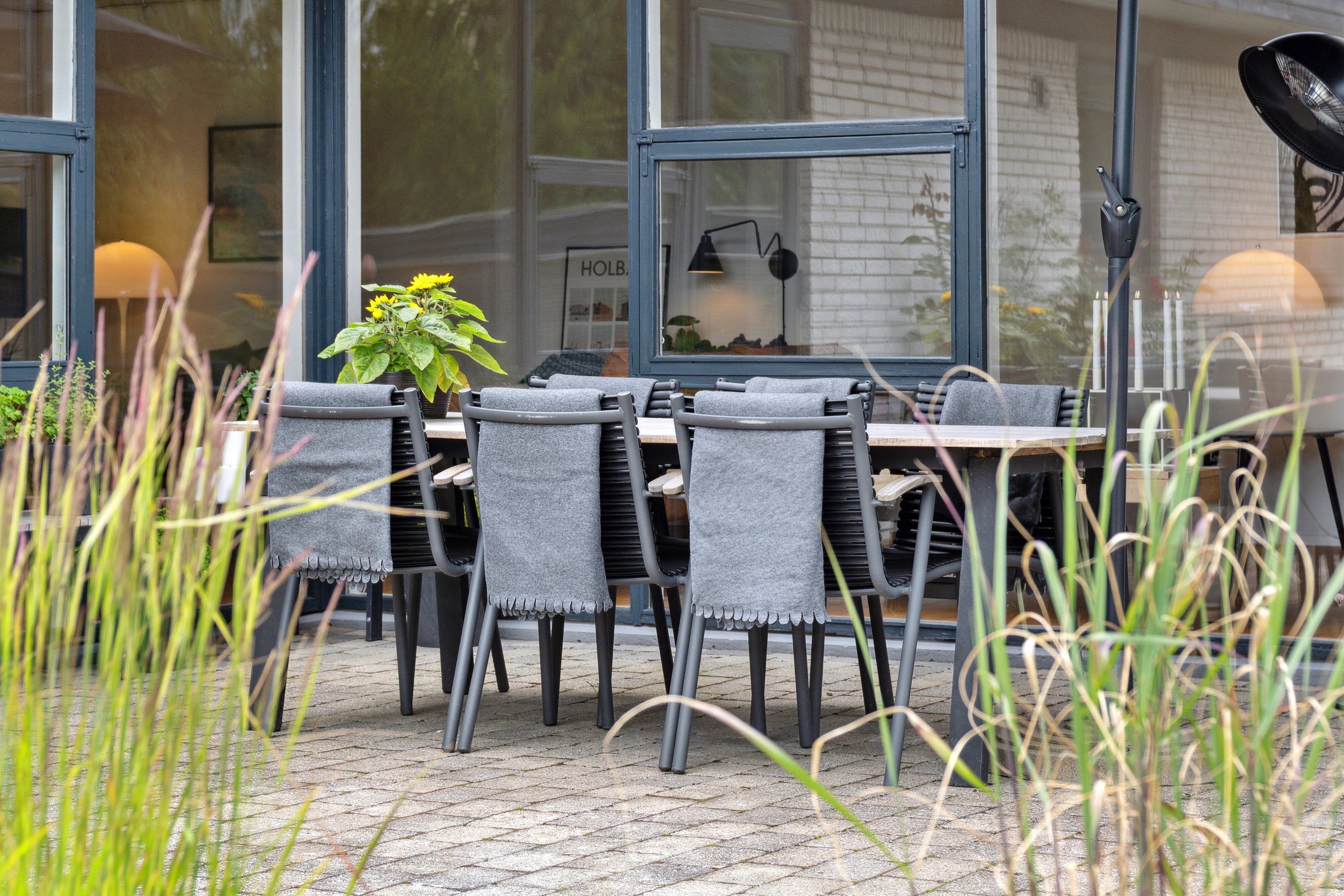 Fremhævet terrasse billede i fuldskærmstilstand. Billede af Odinsvej 28, Allerup, 4300 Holbæk