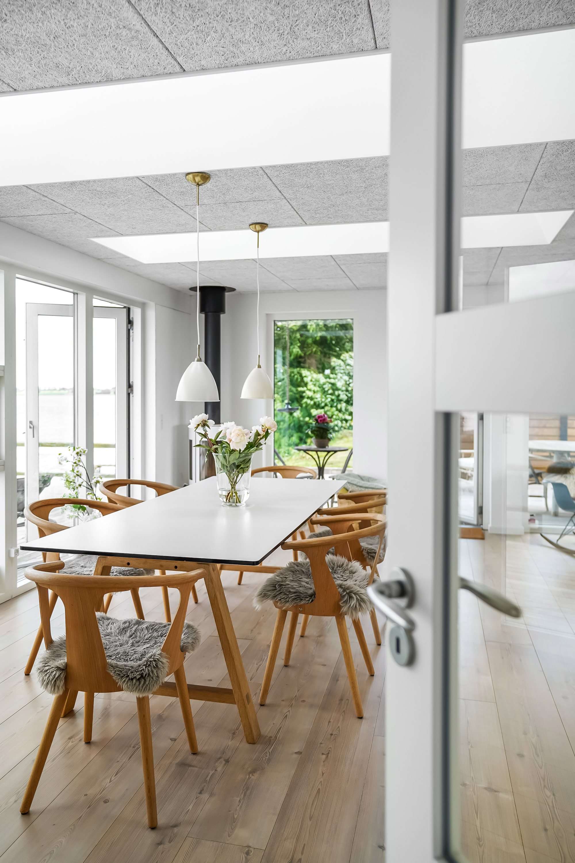 Fremhævet stue billede i fuldskærmstilstand. Billede af Kamsbjerghuse 19, 5330 Munkebo