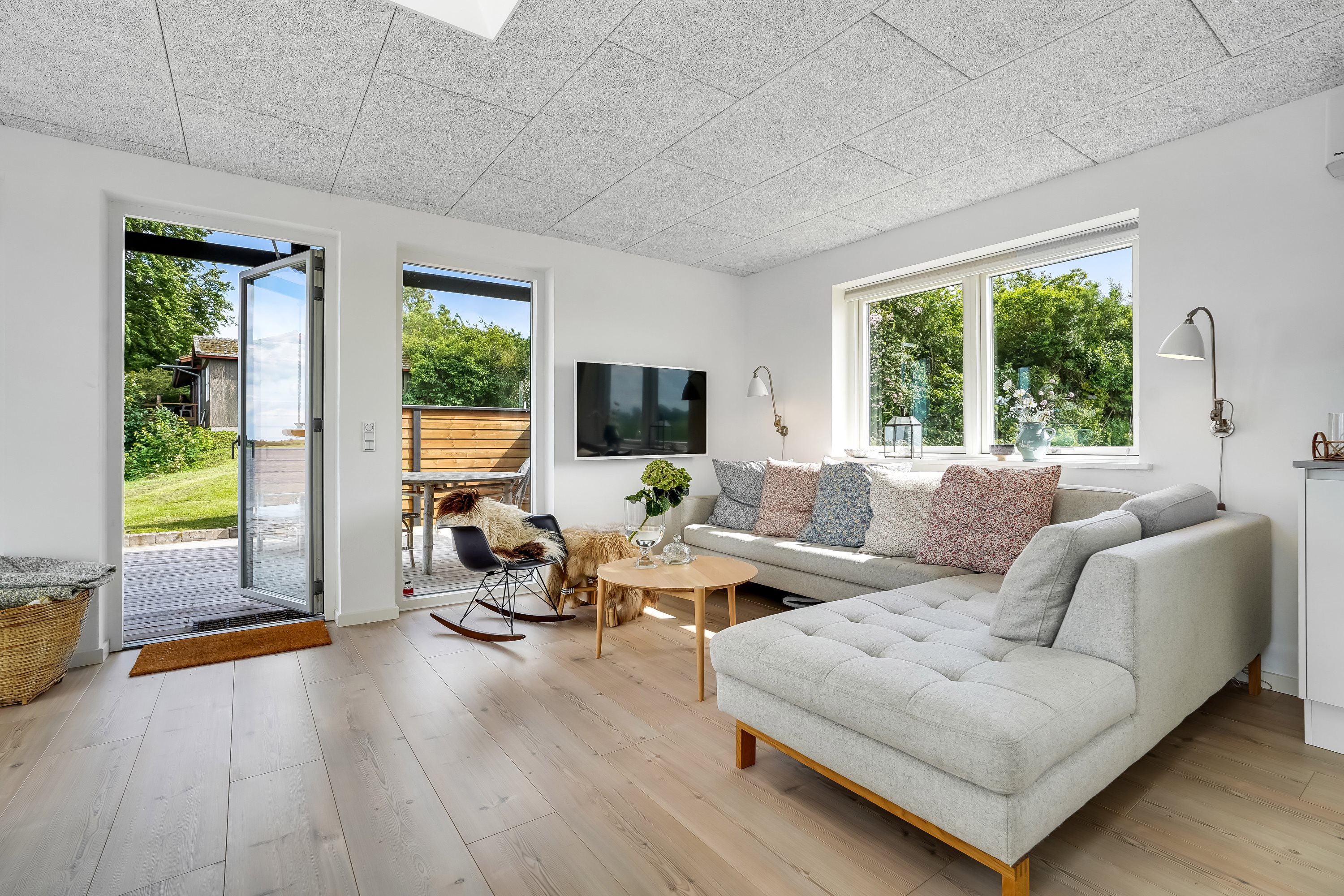 Fremhævet stue billede i fuldskærmstilstand. Billede af Kamsbjerghuse 19, 5330 Munkebo