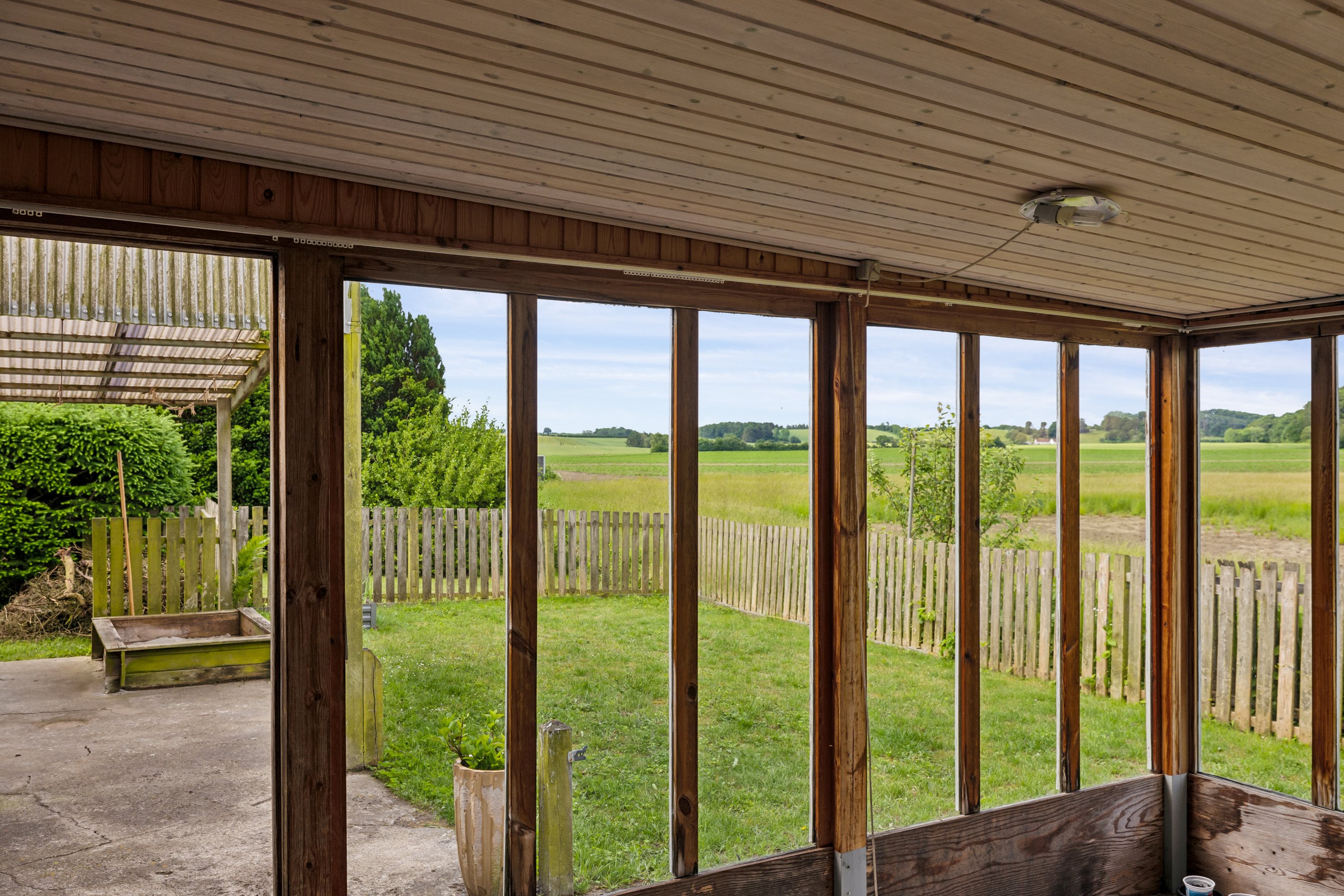 Fremhævet terrasse billede i fuldskærmstilstand. Billede af Søndervej 44, Brobyværk, 5672 Broby