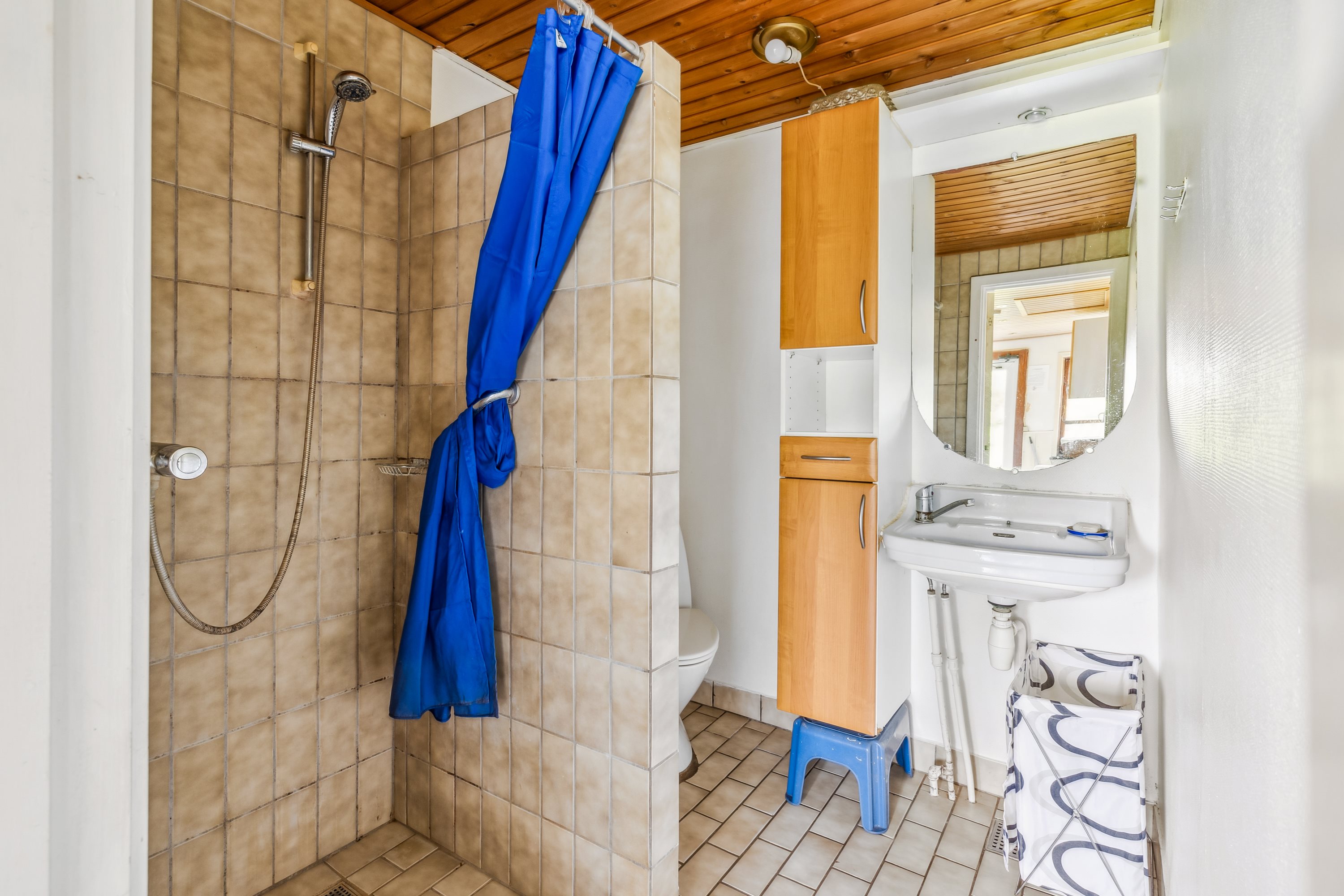 Fremhævet badeværelse billede i fuldskærmstilstand. Billede af Søndervej 52, Brobyværk, 5672 Broby