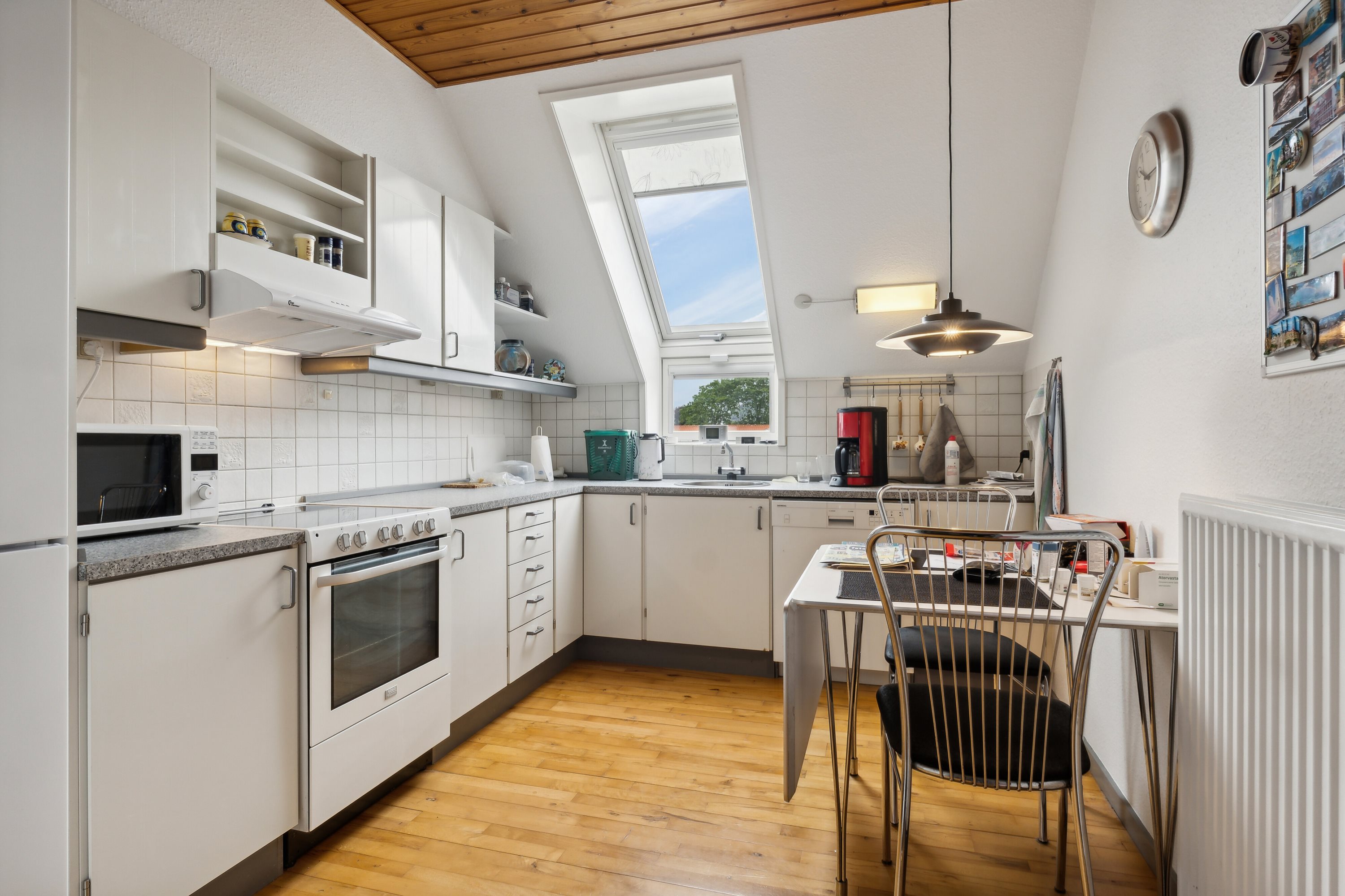 Miniaturebillede 1: køkken. Billede af Torvegade 6A, 2. th., 9870 Sindal