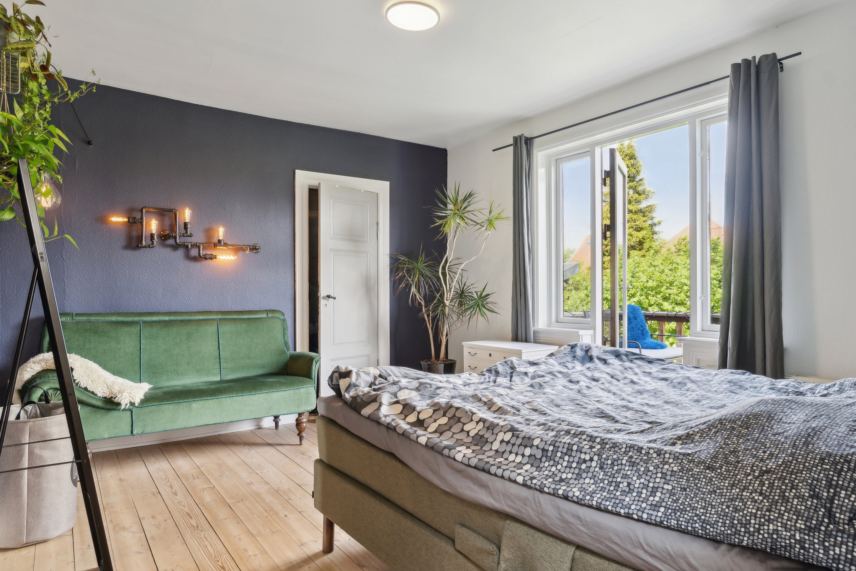 Fremhævet soveværelse billede i fuldskærmstilstand. Billede af Tietgens Allé 33, 1. tv., 5230 Odense M