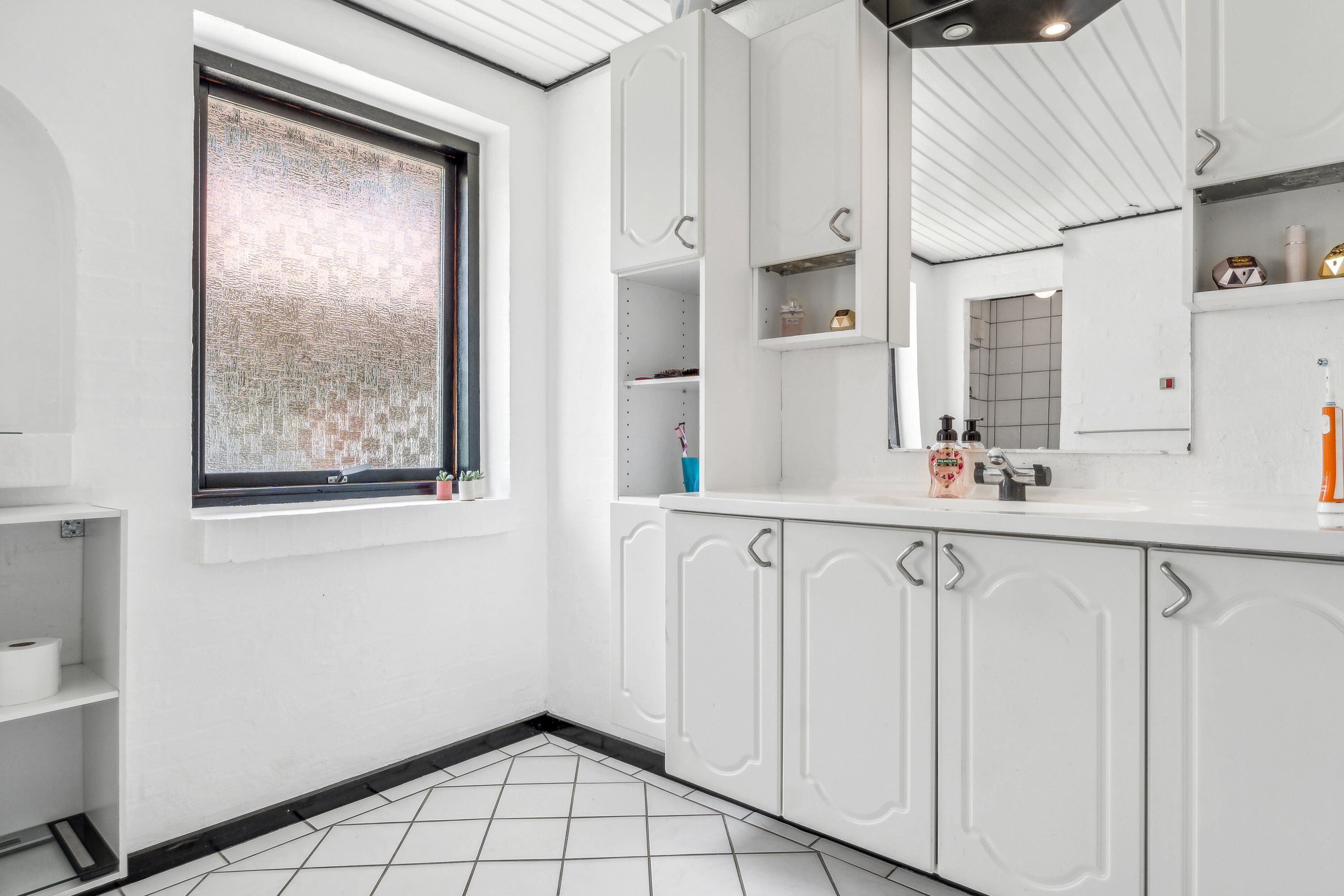 Fremhævet køkken billede i fuldskærmstilstand. Billede af Ørbækvej 843, Rolfsted, 5863 Ferritslev Fyn