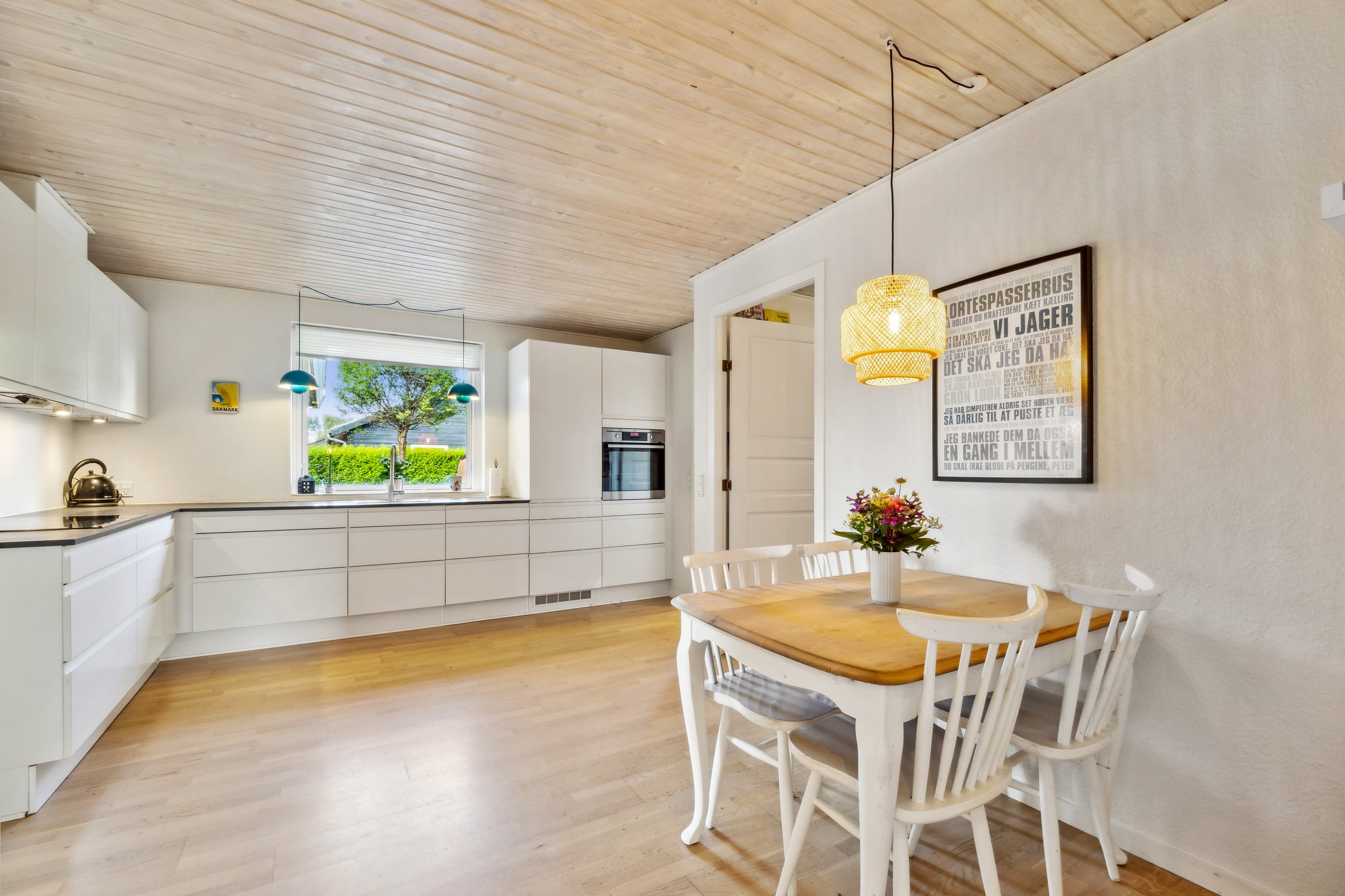 Fremhævet køkken billede i fuldskærmstilstand. Billede af Åbrinken 5, Vils, 7980 Vils