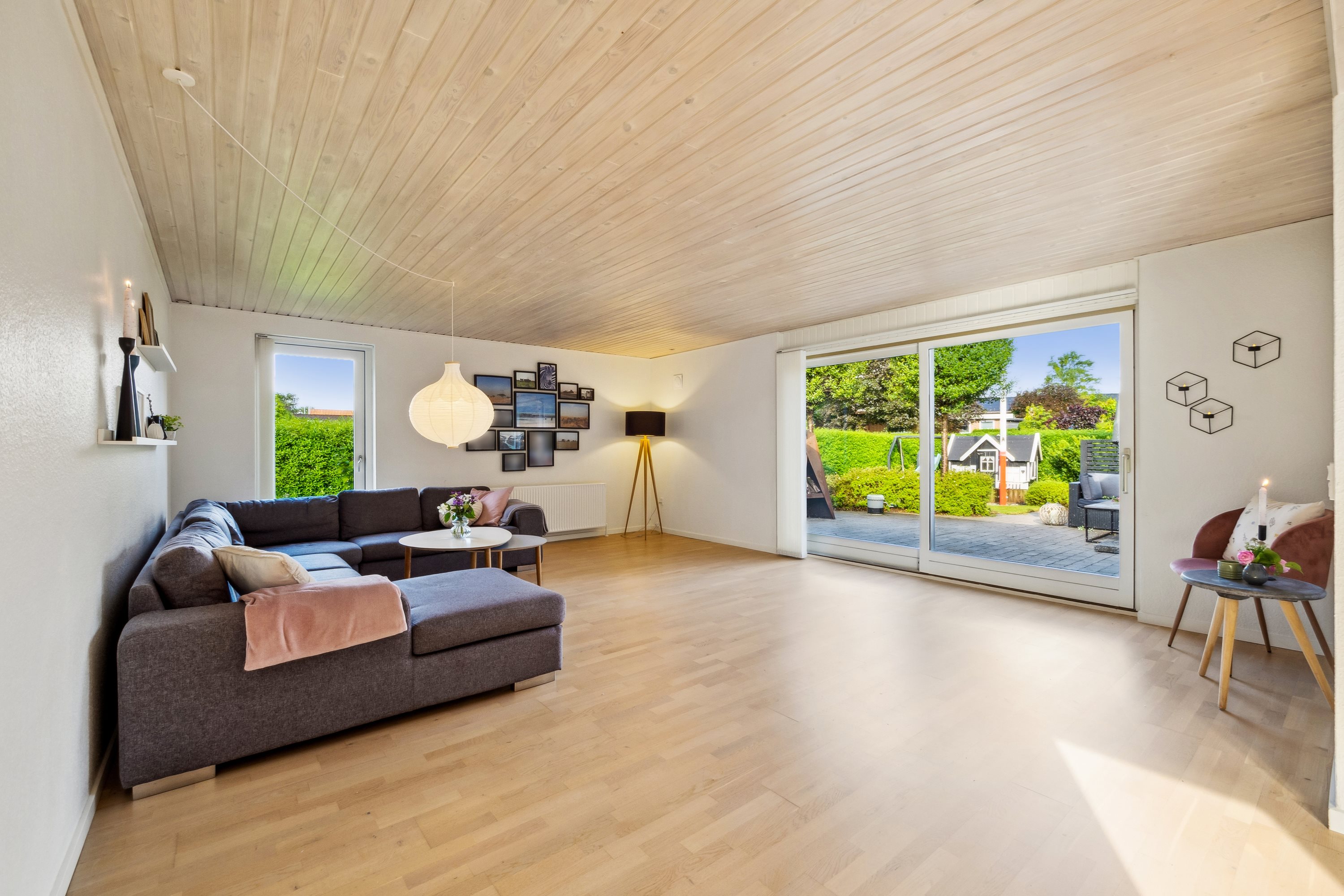 Fremhævet stue billede i fuldskærmstilstand. Billede af Åbrinken 5, Vils, 7980 Vils