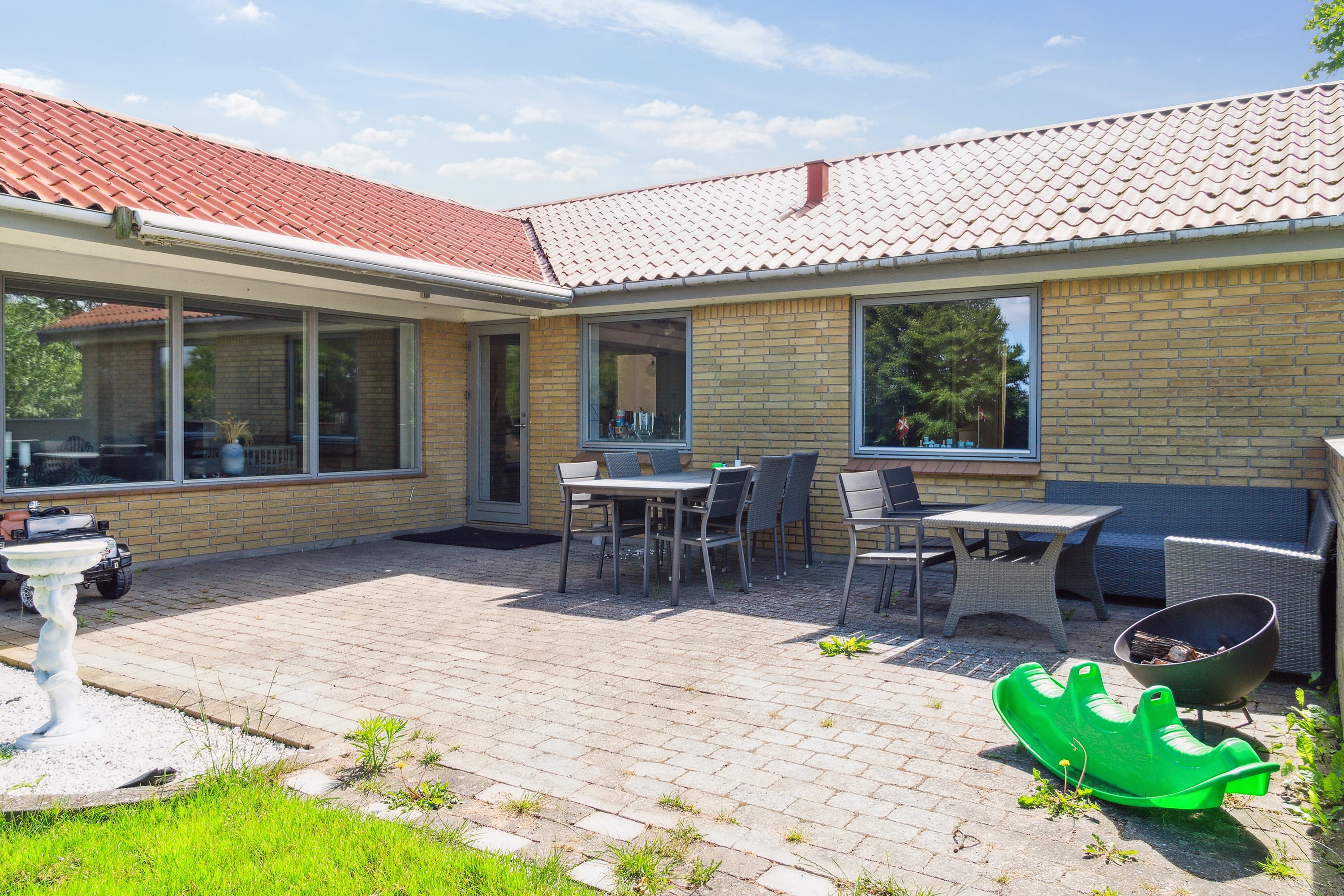 Fremhævet terrasse billede i fuldskærmstilstand. Billede af Hønagervej 10, Eggeslevmagle, 4230 Skælskør