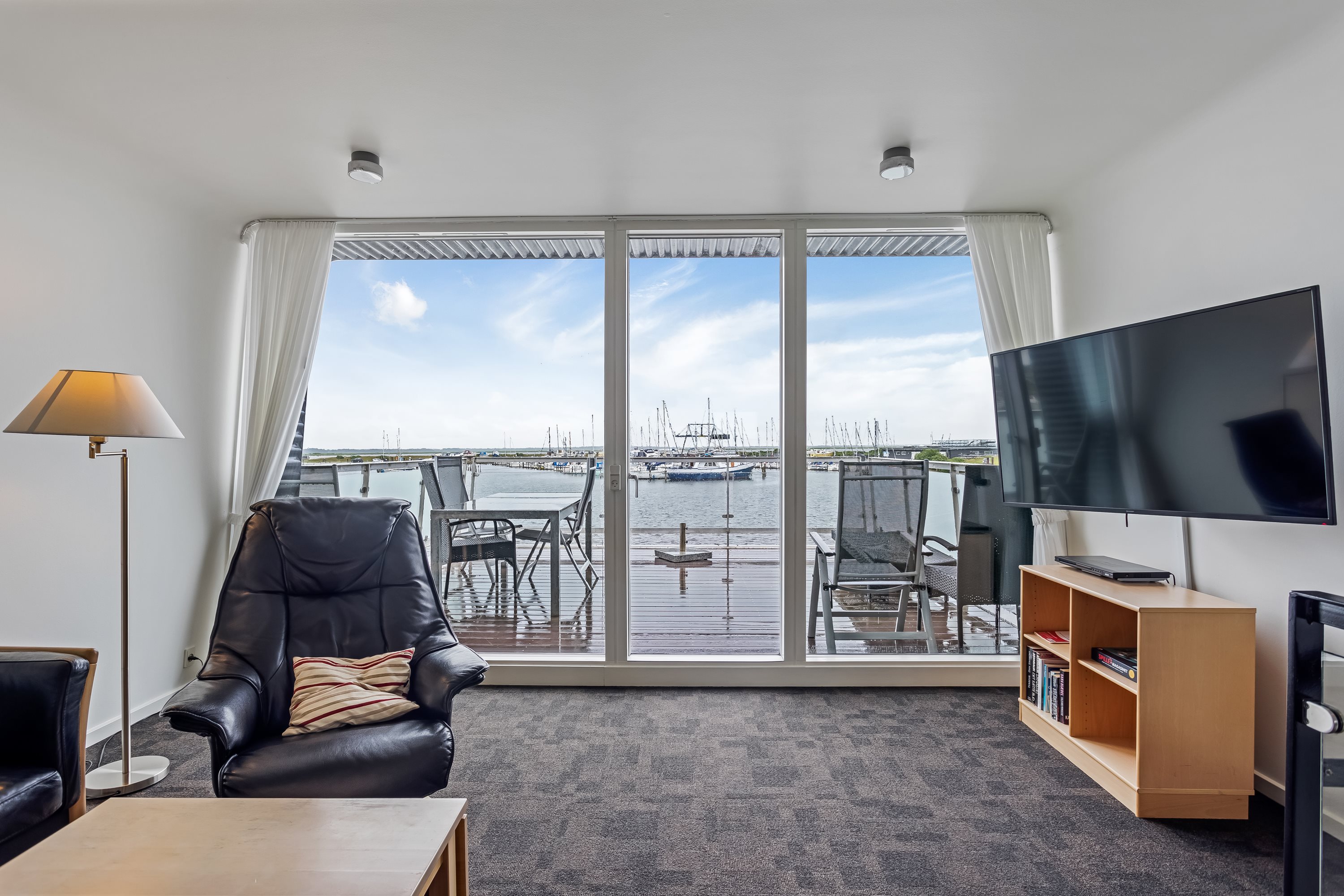 Miniaturebillede 2: stue. Billede af Molen 7, Bork Havn, 6893 Hemmet