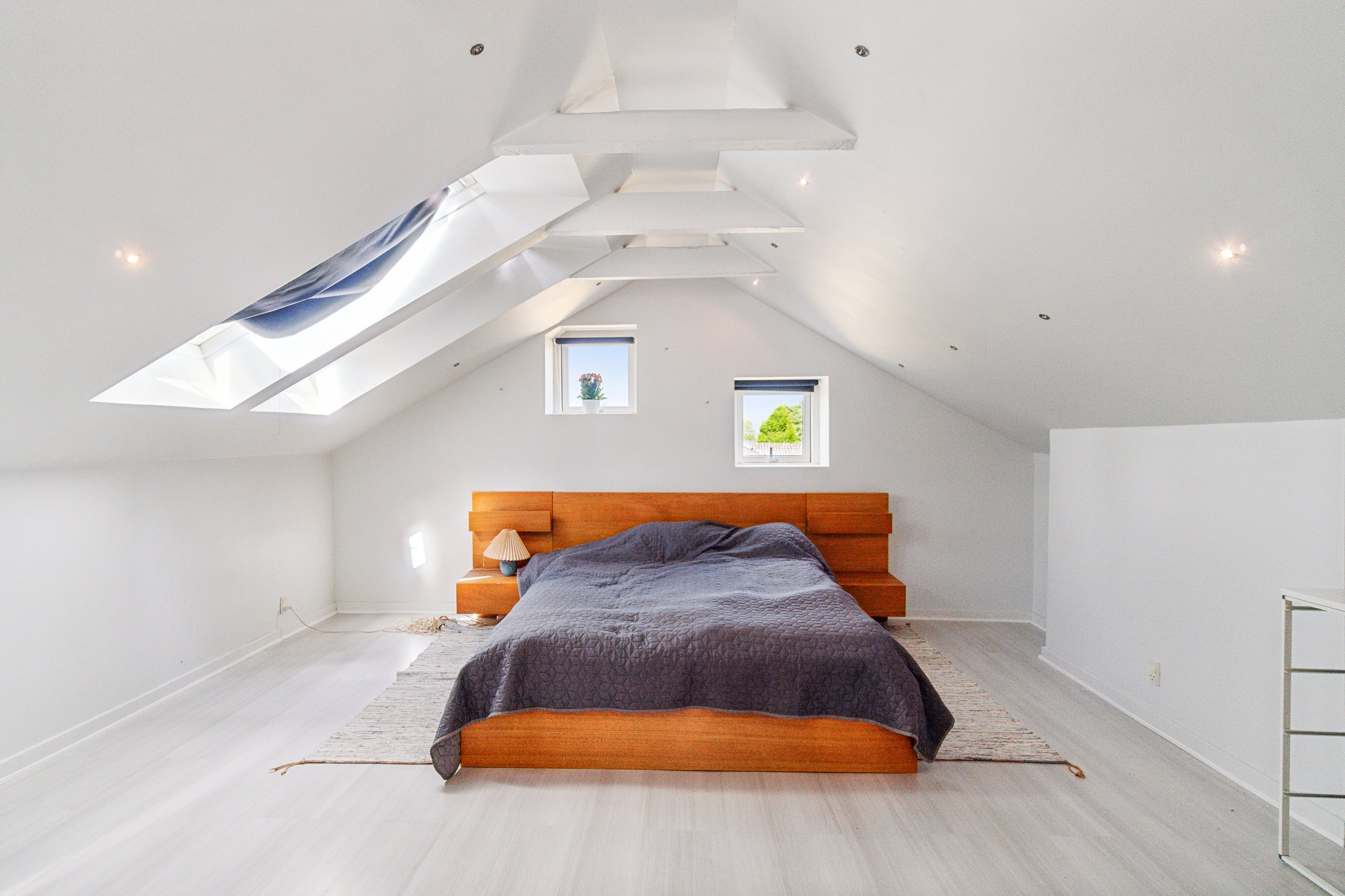 Fremhævet soveværelse billede i fuldskærmstilstand. Billede af Solsortevej 28, 7441 Bording