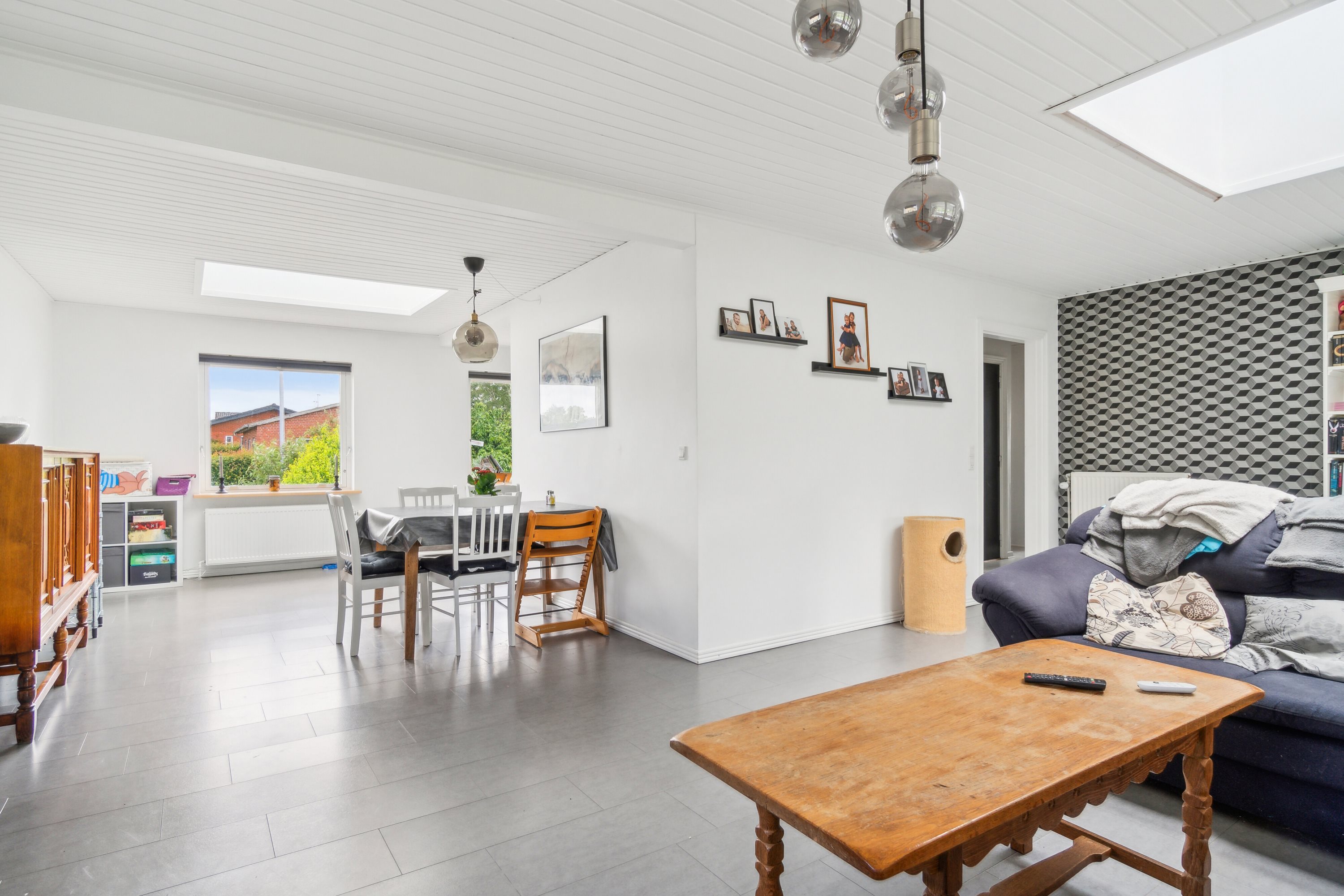 Fremhævet spisestue billede i fuldskærmstilstand. Billede af Solsortevej 28, 7441 Bording